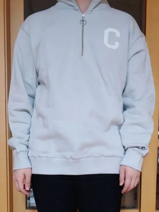 Covernat C Logo Half Zip-Up Sweatshirt Melange Gray 착용 스타일