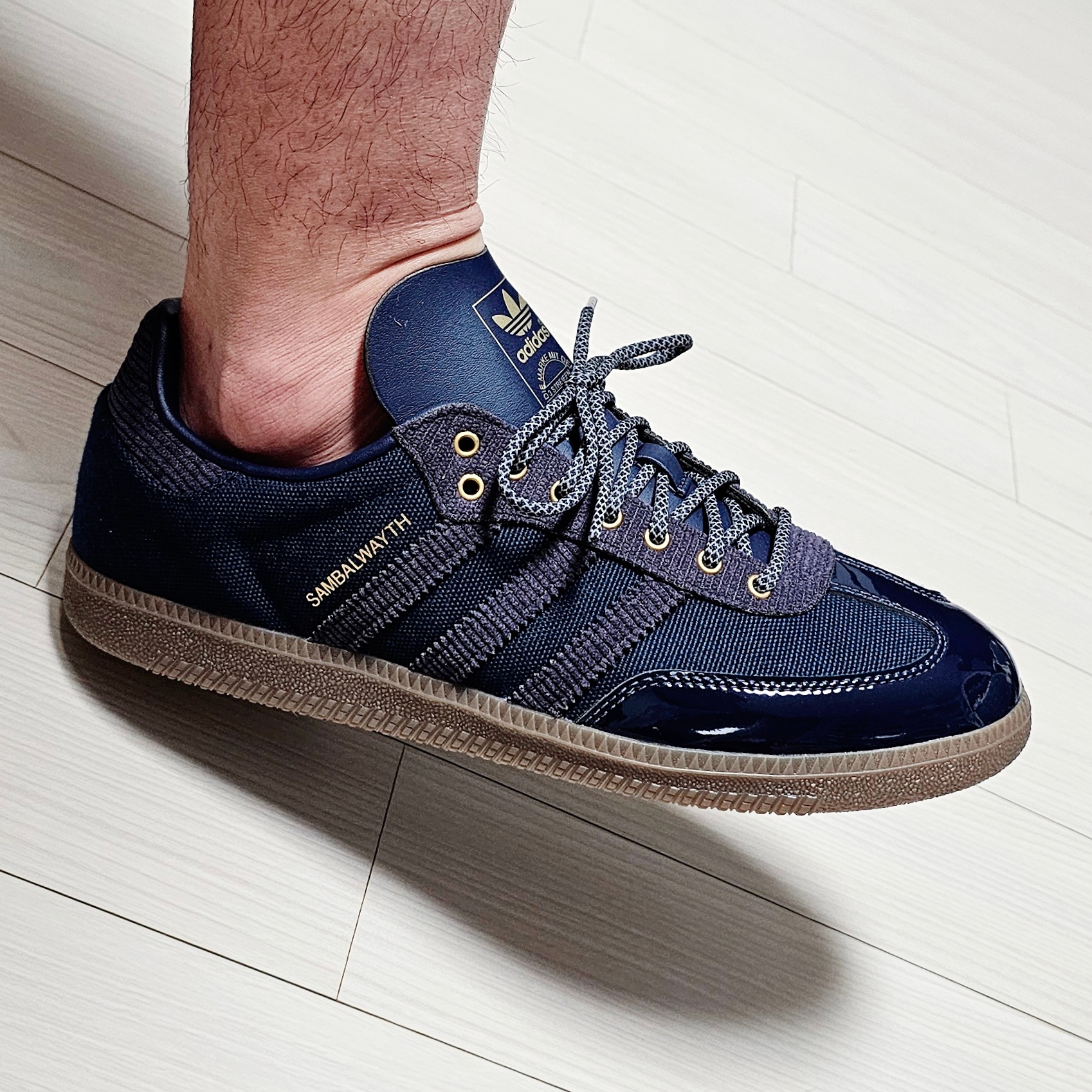 Adidas x Alwayth Samba OG Collegiate Navy Aurora Black 착용 스타일
