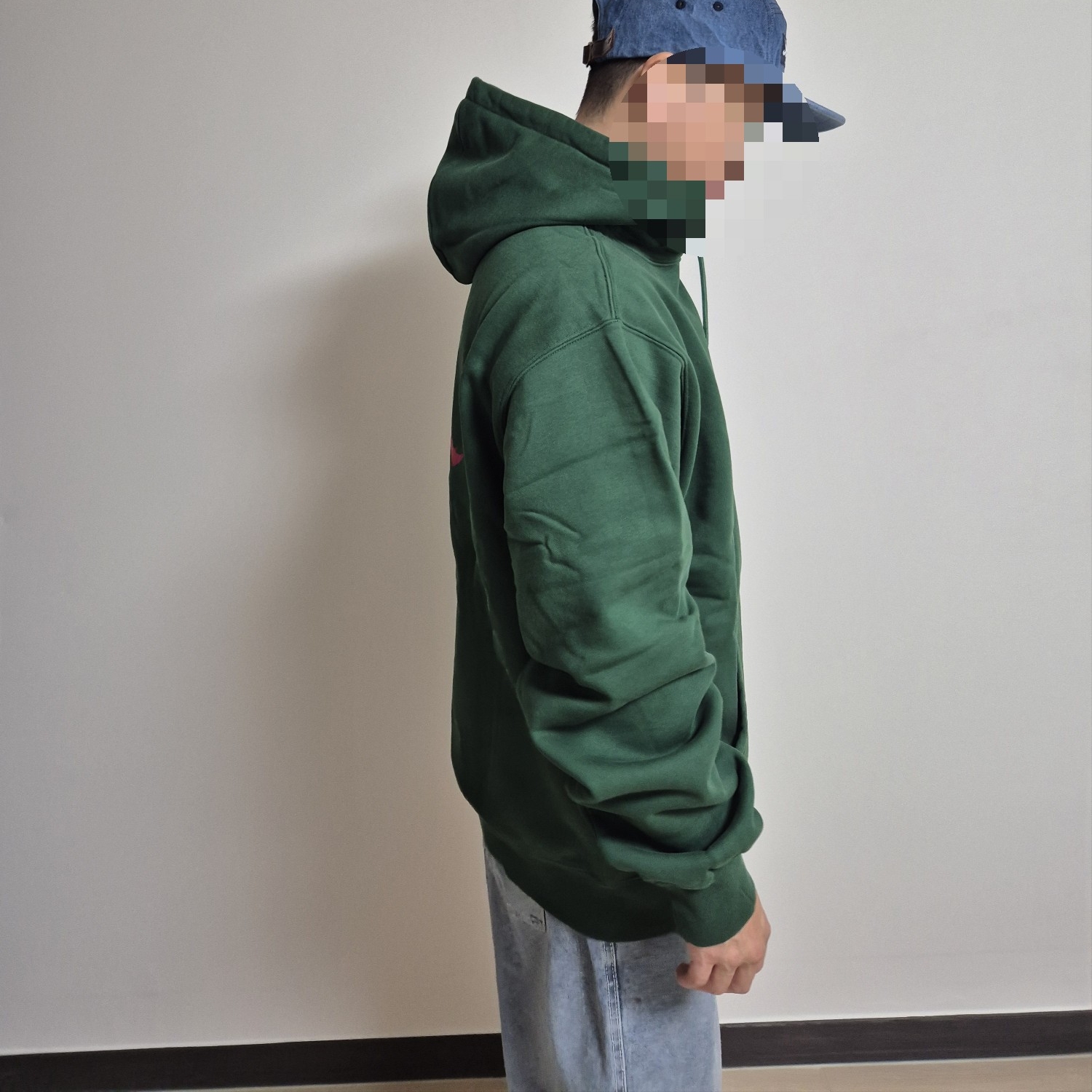Supreme Washed Chino Twill Camp Cap Denim - 24FW, Supreme x Jordan Hooded Sweatshirt Green - 24FW 착용 스타일 - 3