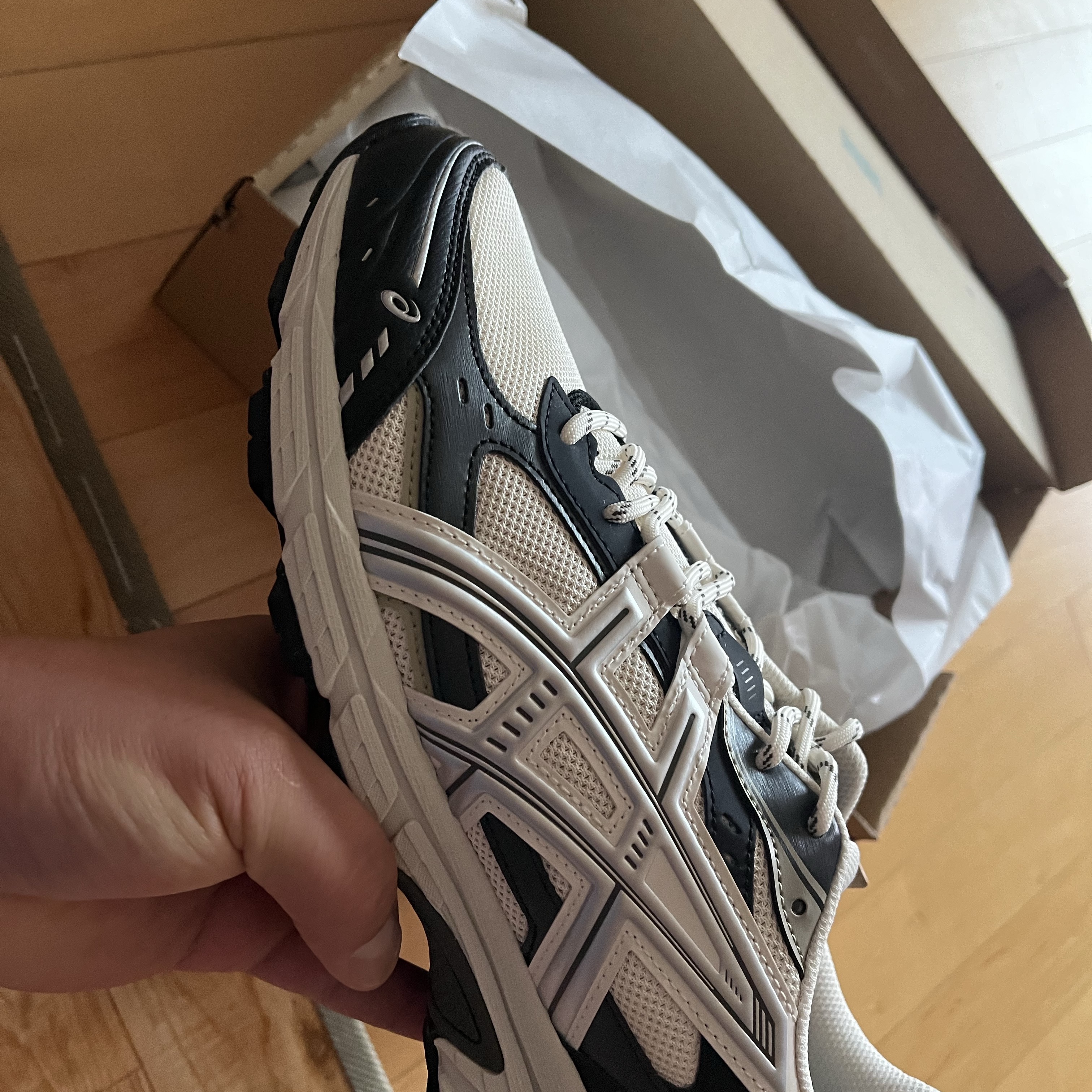 Asics Gel-Nunobiki Cream Dark Olive 착용 스타일