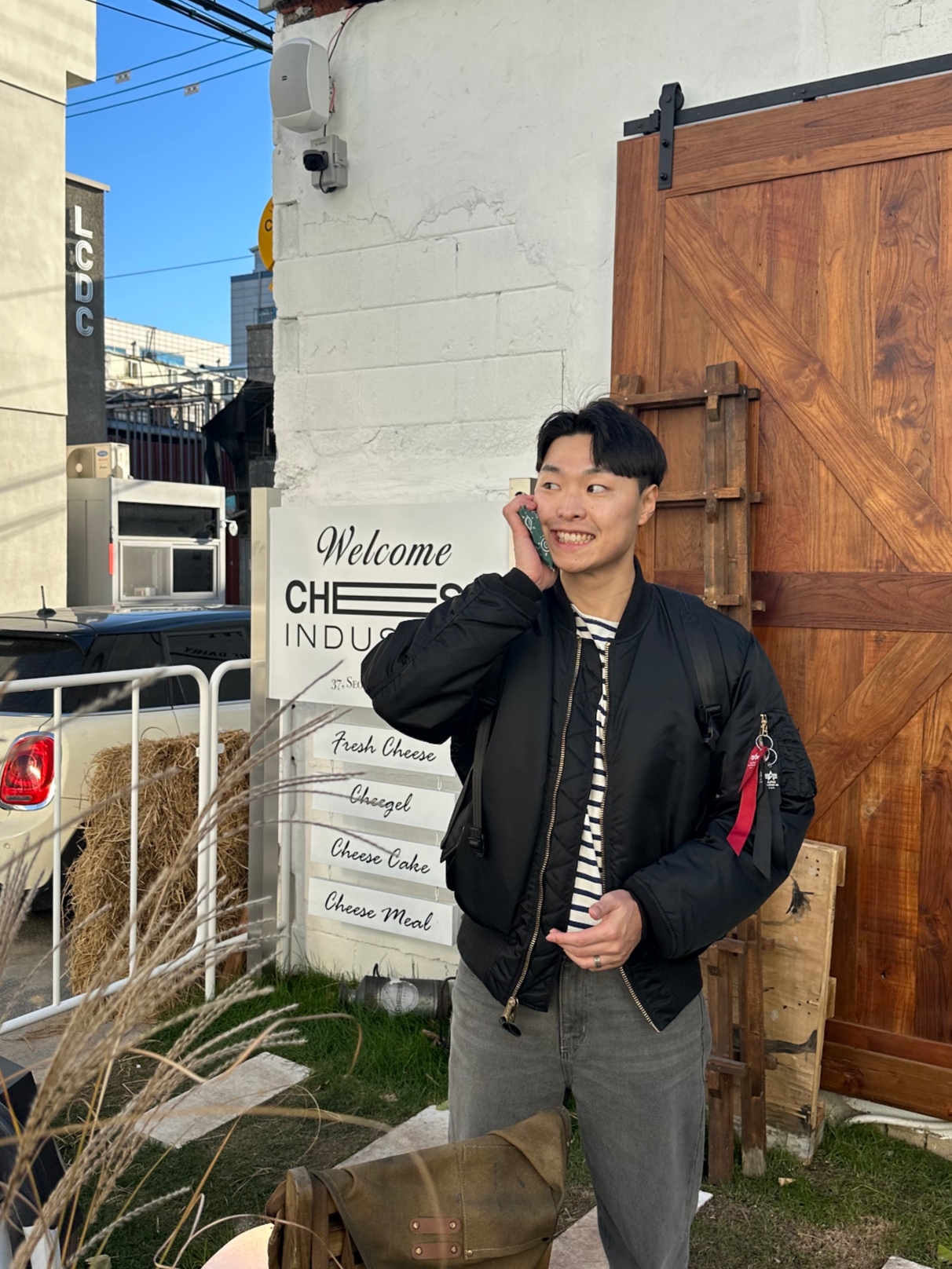 ALPHA INDUSTRIES MA-1 Flight Jacket Black, New Balance ML610T Pink Moon - D Standard 착용 스타일 - 1