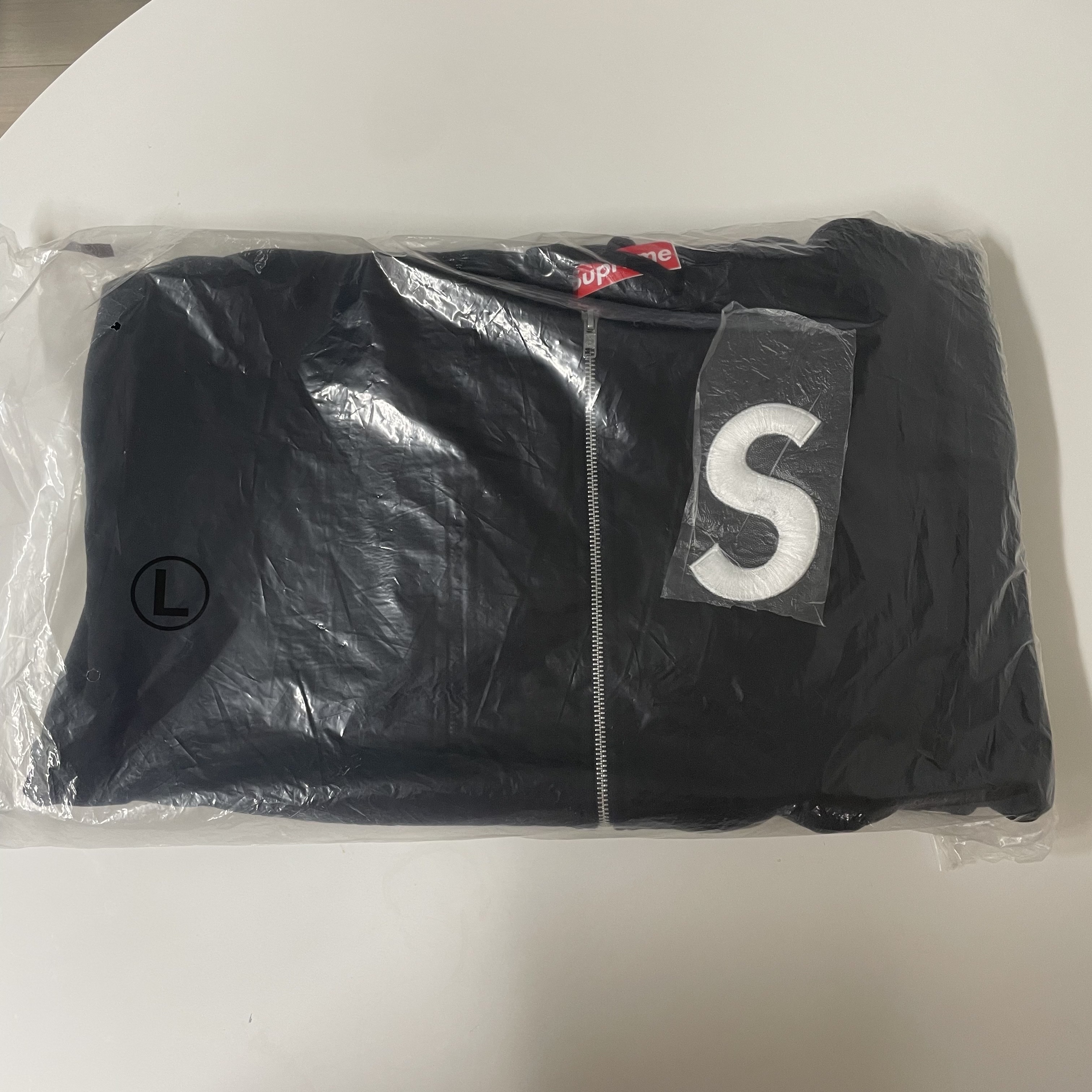 Supreme S Logo Zip Up Hooded Sweatshirt Black - 24FW 착용 스타일