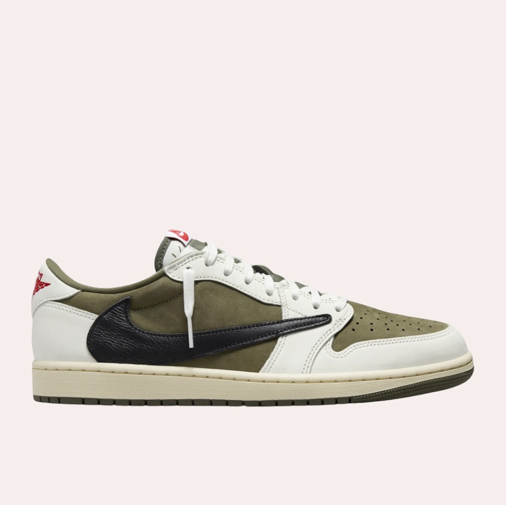 Jordan 1 x Travis Scott Retro Low OG SP Reverse Olive 착용 스타일 - 1