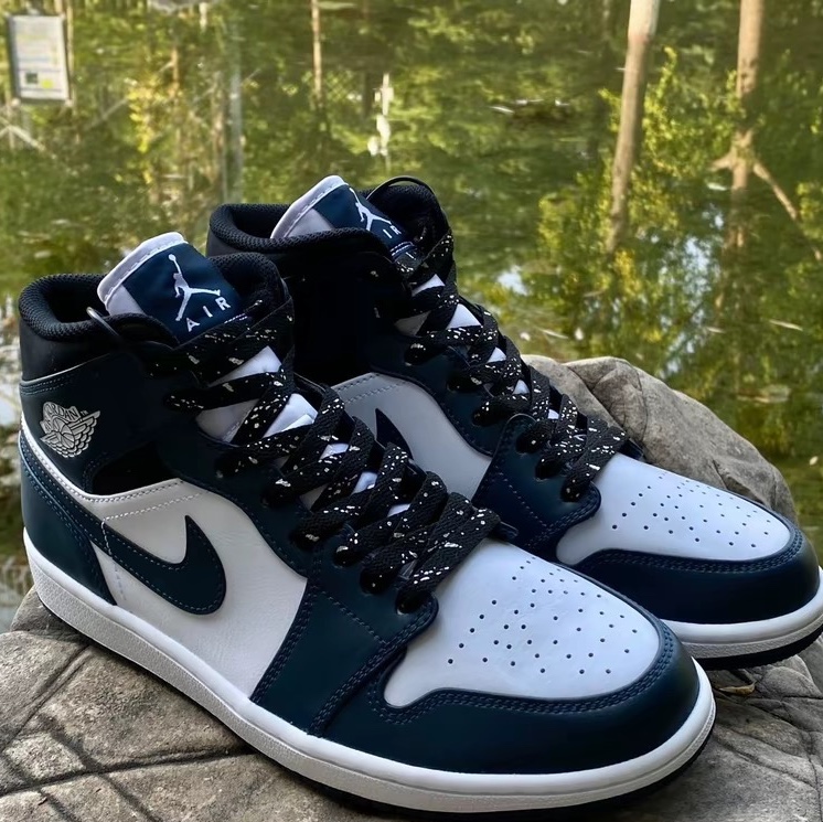 Jordan 1 Mid Dark Teal 착용 스타일