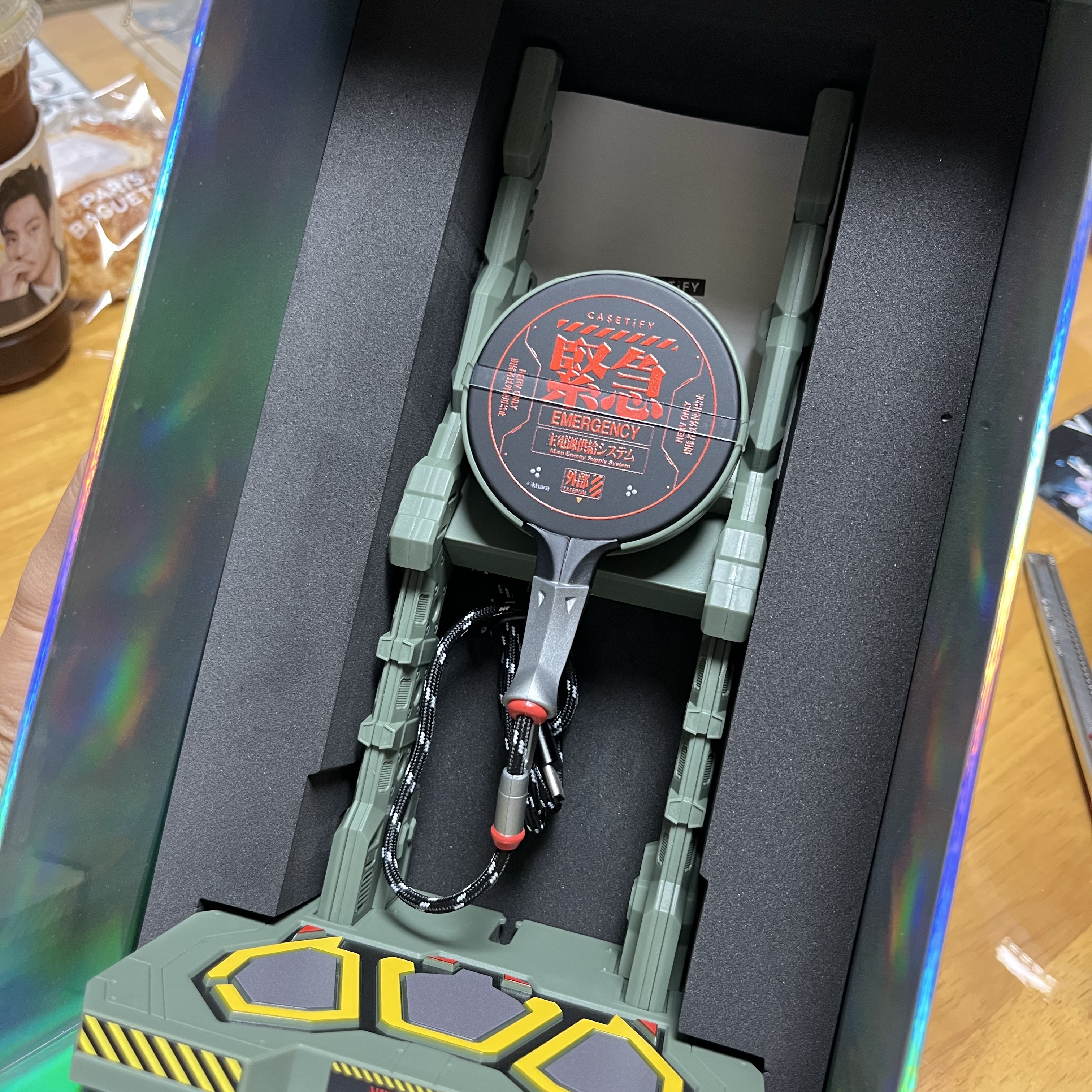 Casetify x Evangelion Charging Dock (with Umbilical Cable Magnetic Wireless Charger) 착용 스타일