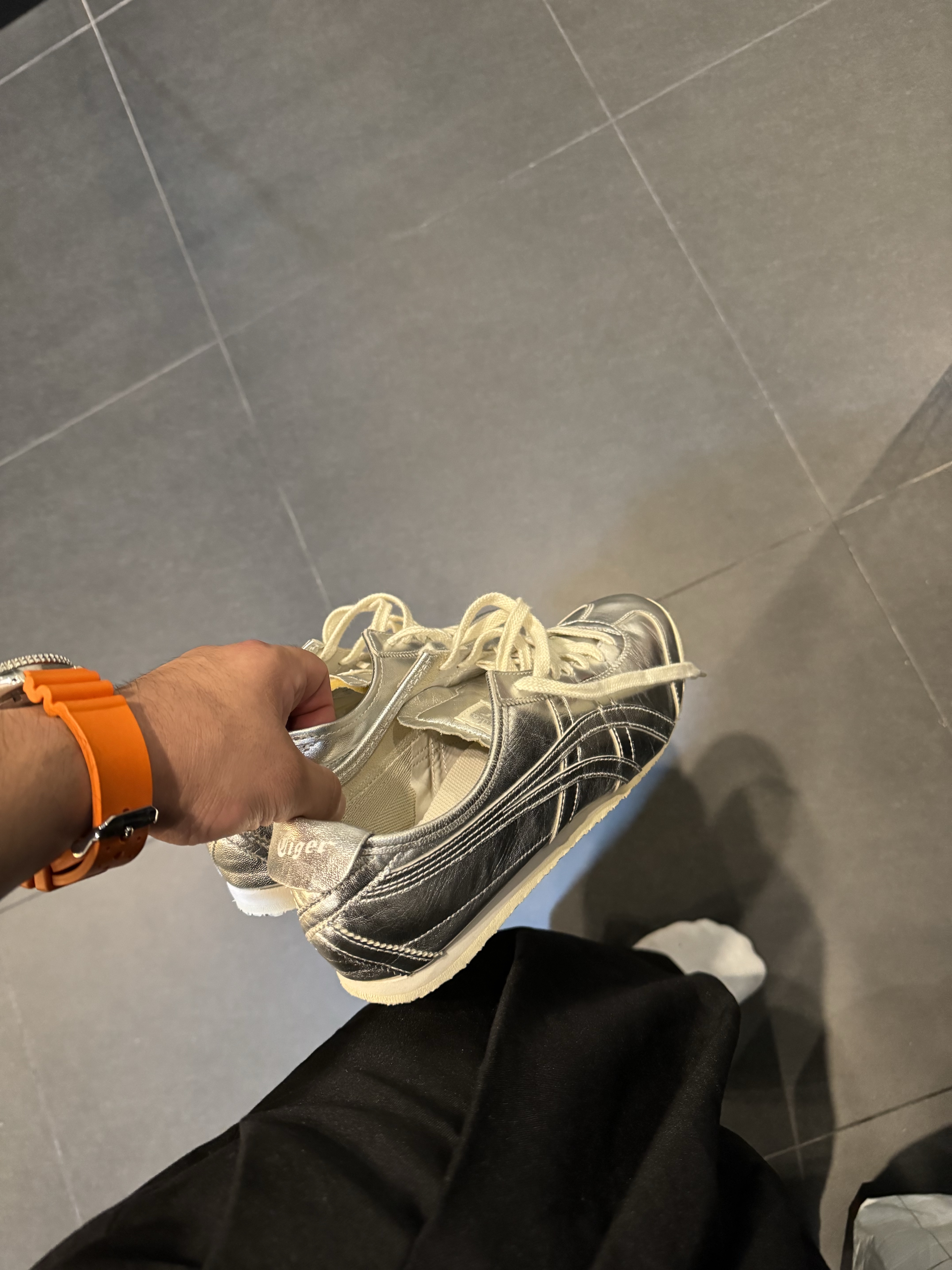 Onitsuka Tiger Mexico 66 SD Silver 착용 스타일