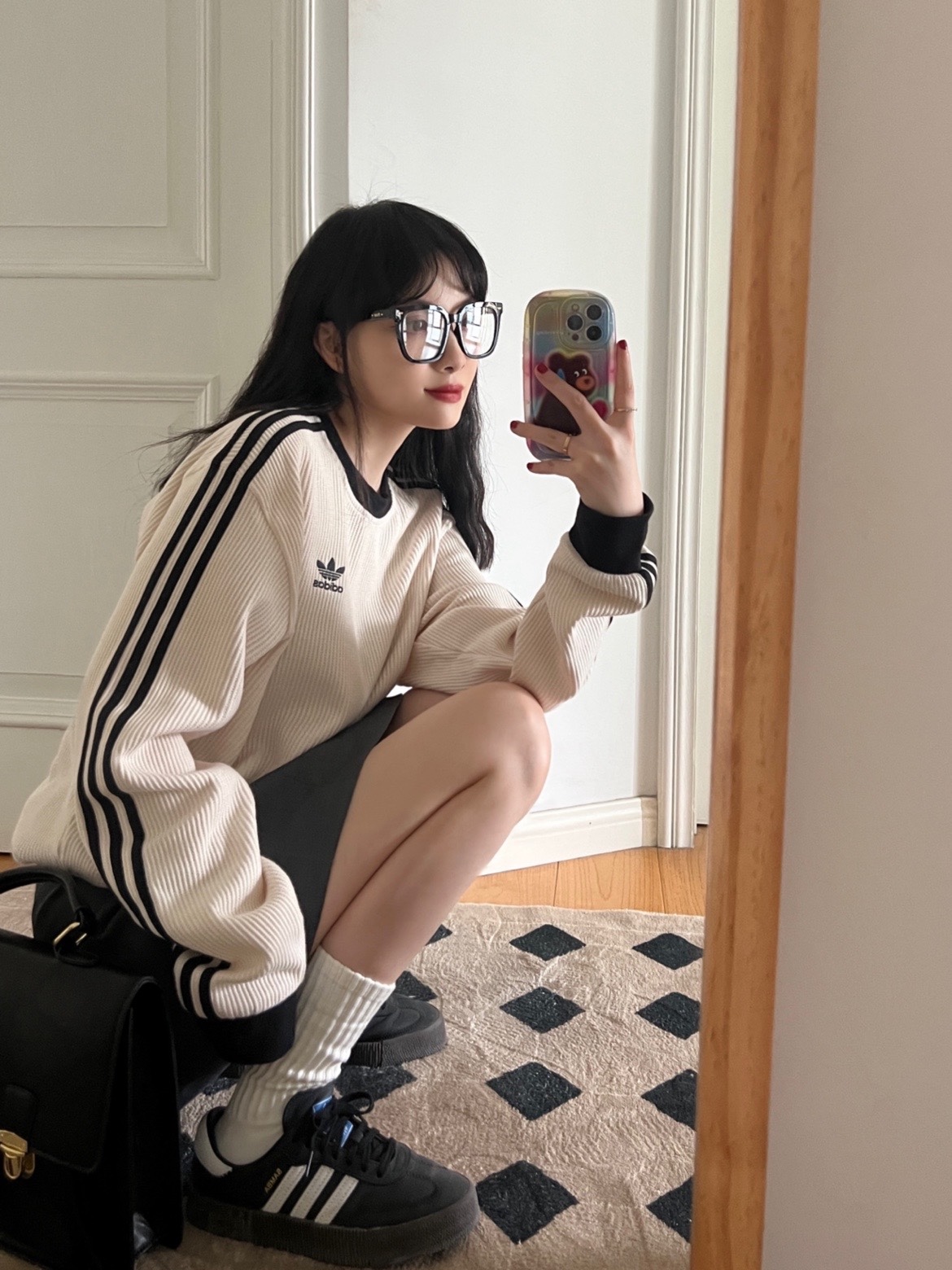 Adidas Adicolor Classic Waffle Crew Wonder White - US Sizing 착용 스타일