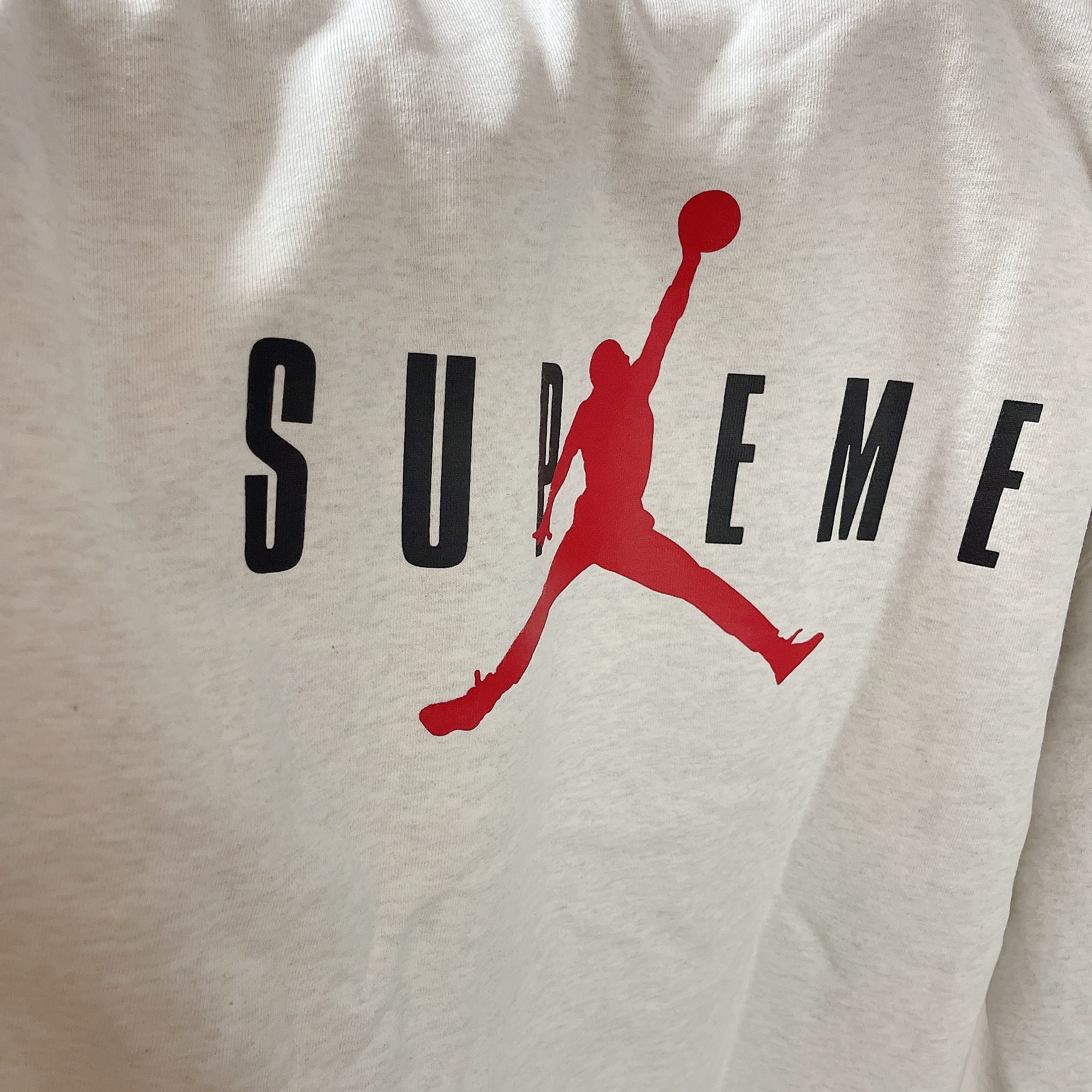 Supreme x Jordan Hooded Sweatshirt Ash Grey - 24FW 착용 스타일 - 2