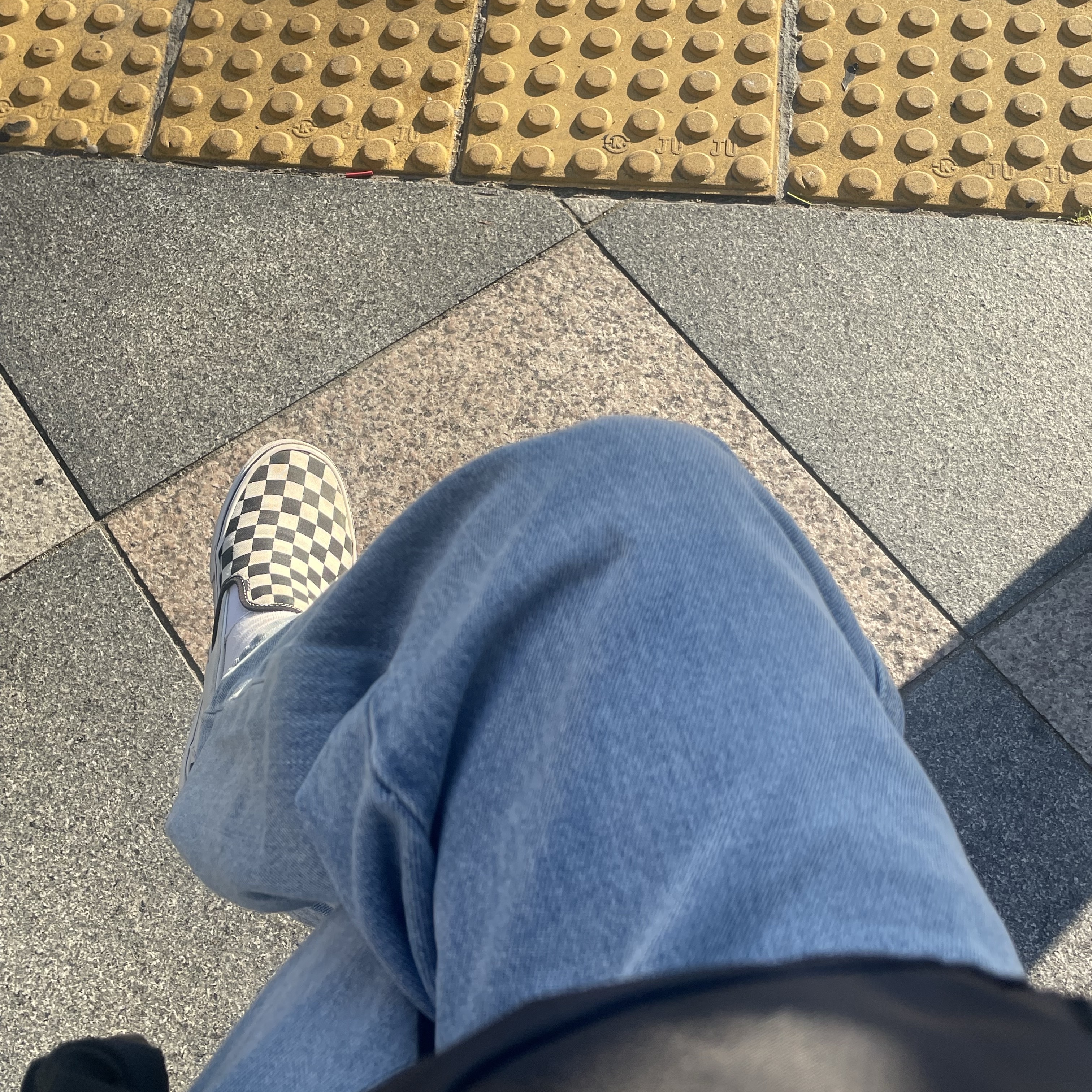 Vans Slip-On Checkerboard 착용 스타일