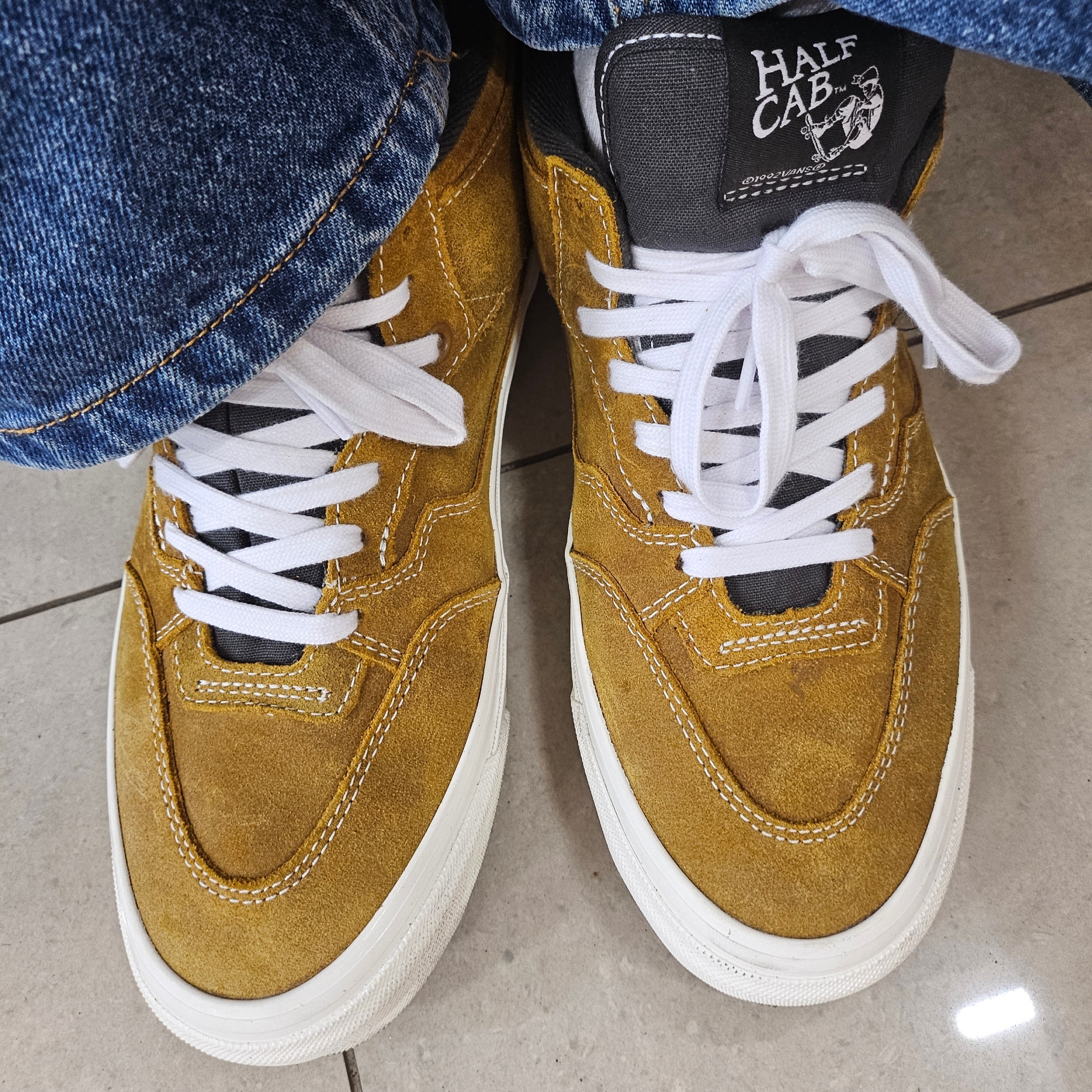 Vans Half Cab Reissue 33 Wax Leather Golden Brown 착용 스타일