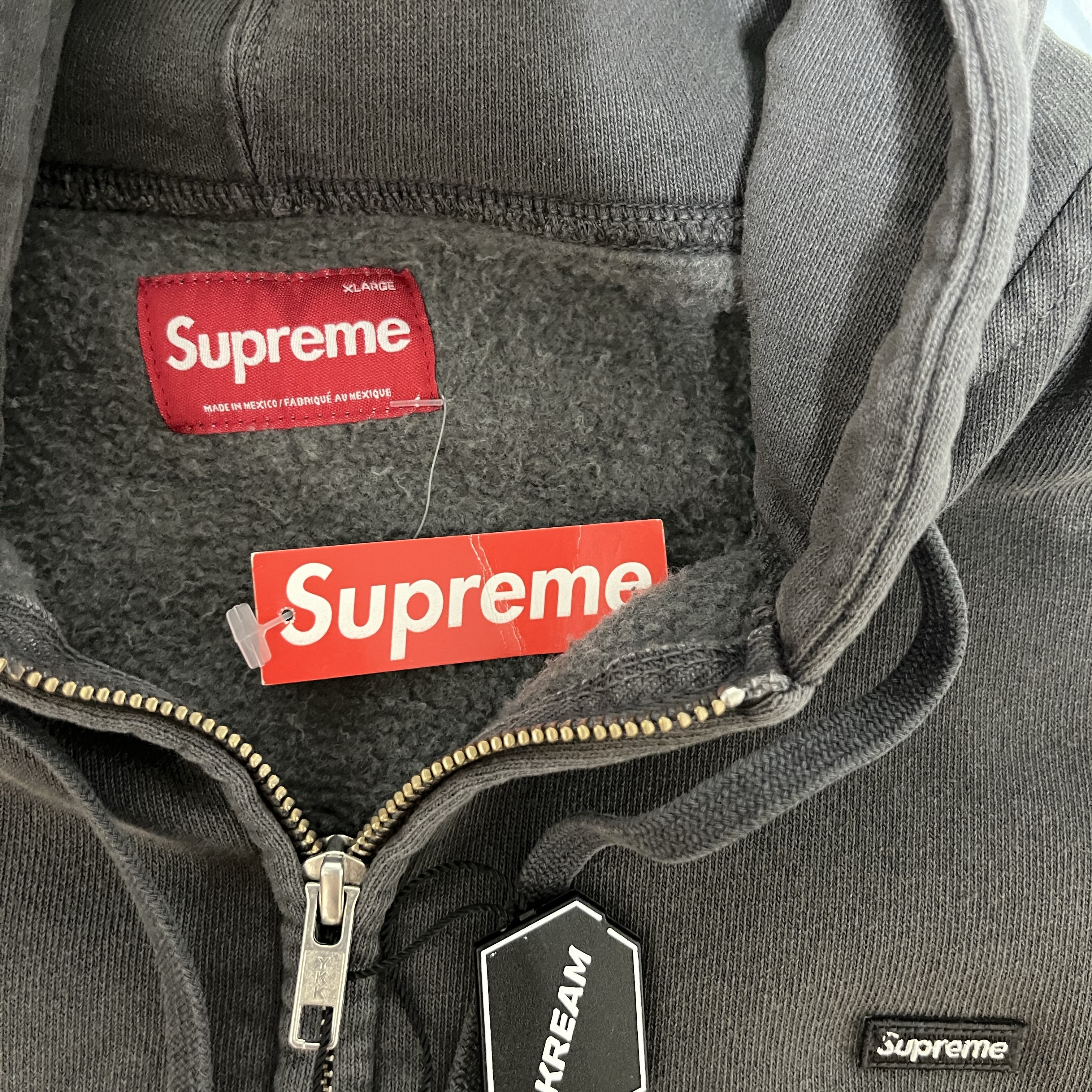 Supreme Overdyed Small Box Zip Up Hooded Sweatshirt Black - 24SS 착용 스타일