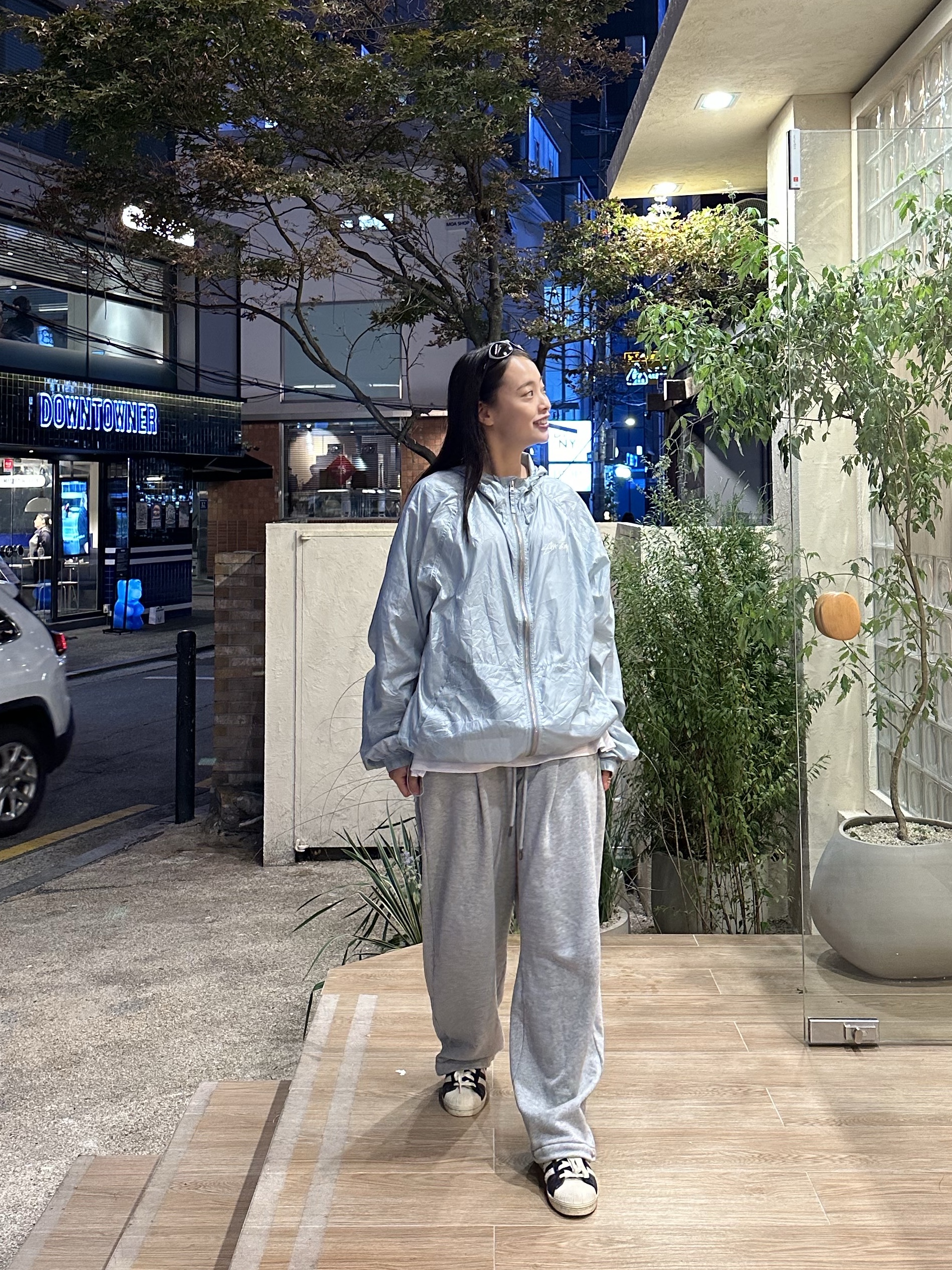 Stussy Beach Shell Wrinkled Nylon Jacket Slate, Adidas Superstar 82 Black White 착용 스타일 - 2