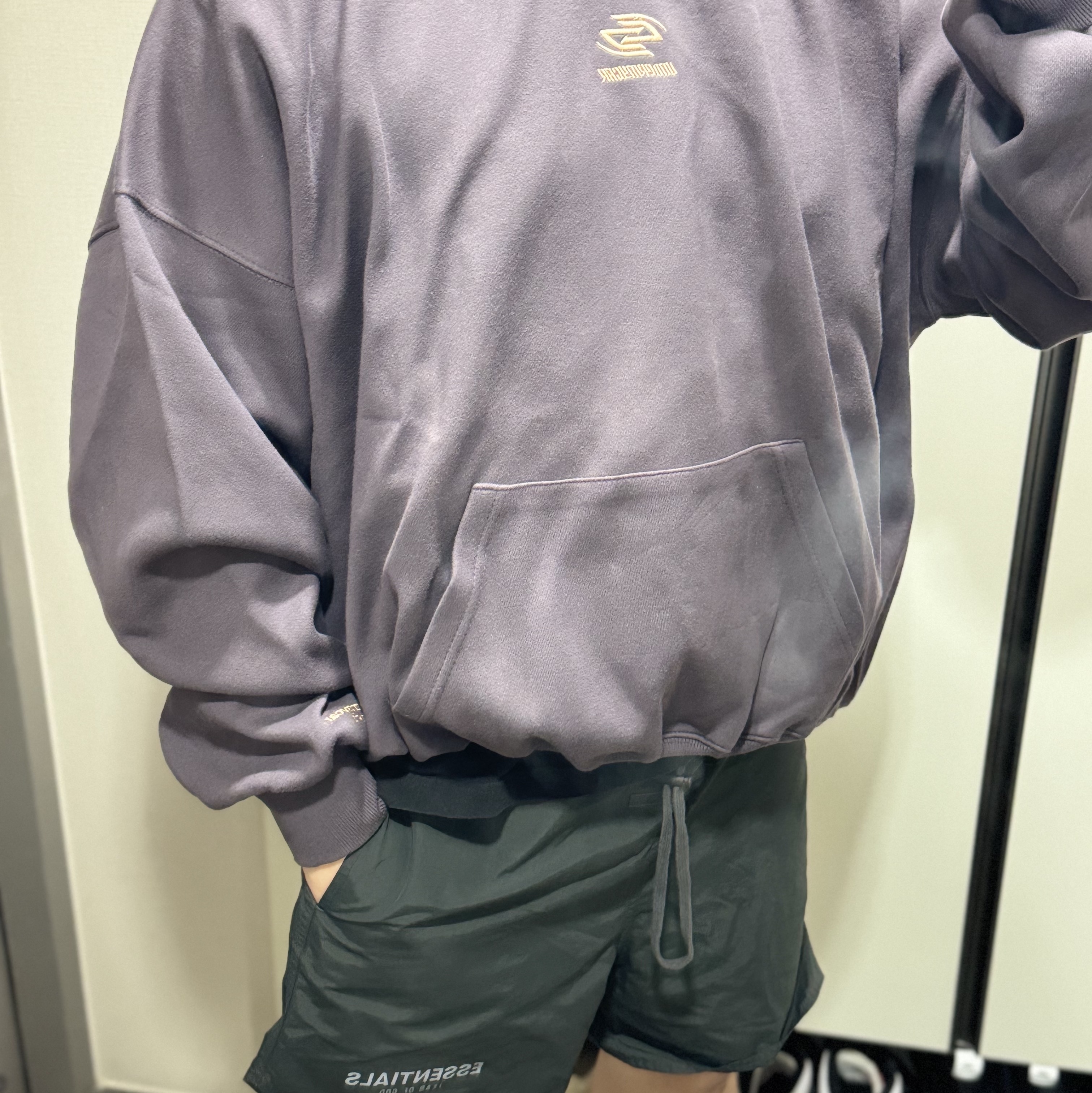 Undermycar Mu.12 Anti Fxxking Logo Play Oversized Bonded Hoodie Purple 착용 스타일