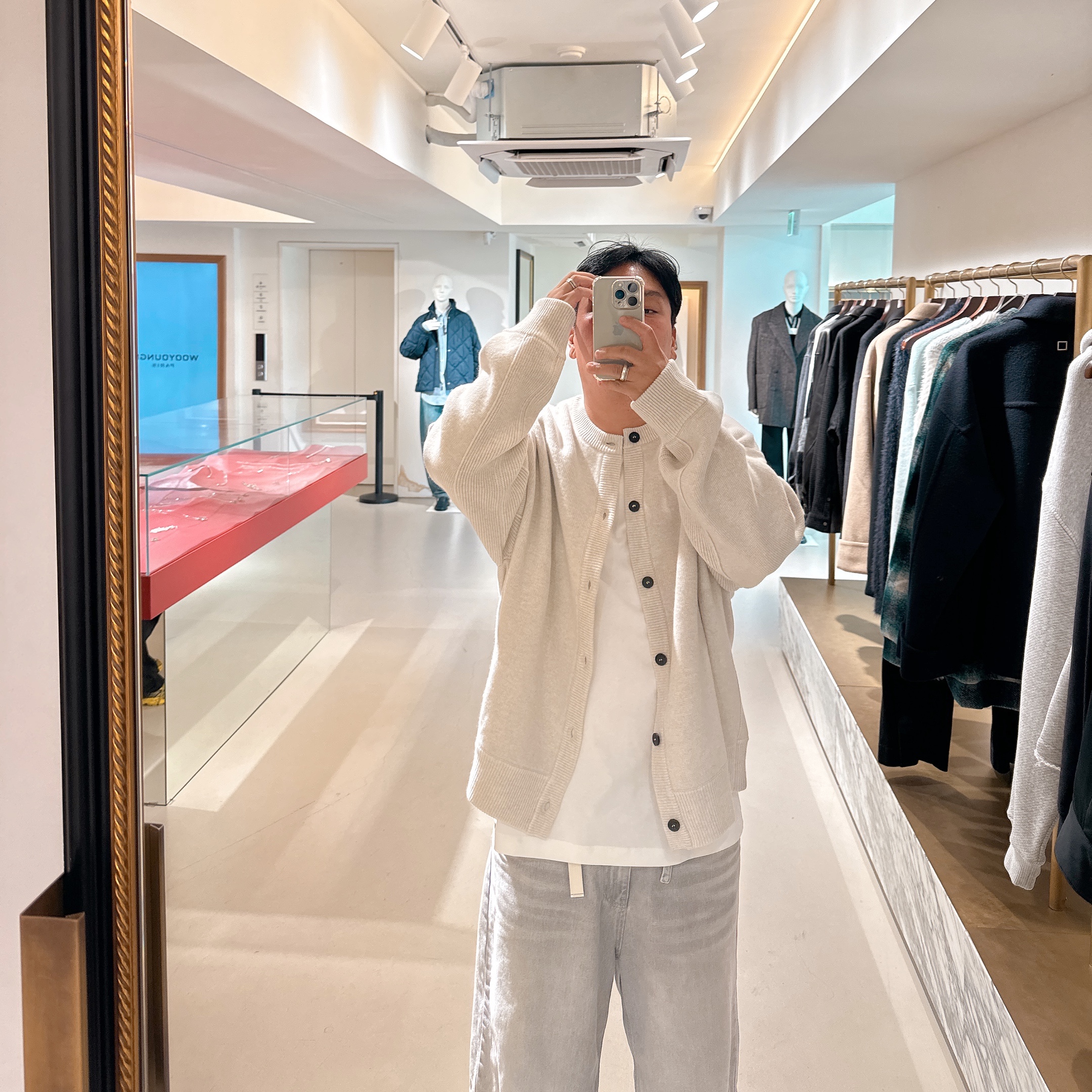 Wooyoungmi Crewneck Cardigan Gray - 24FW 착용 스타일