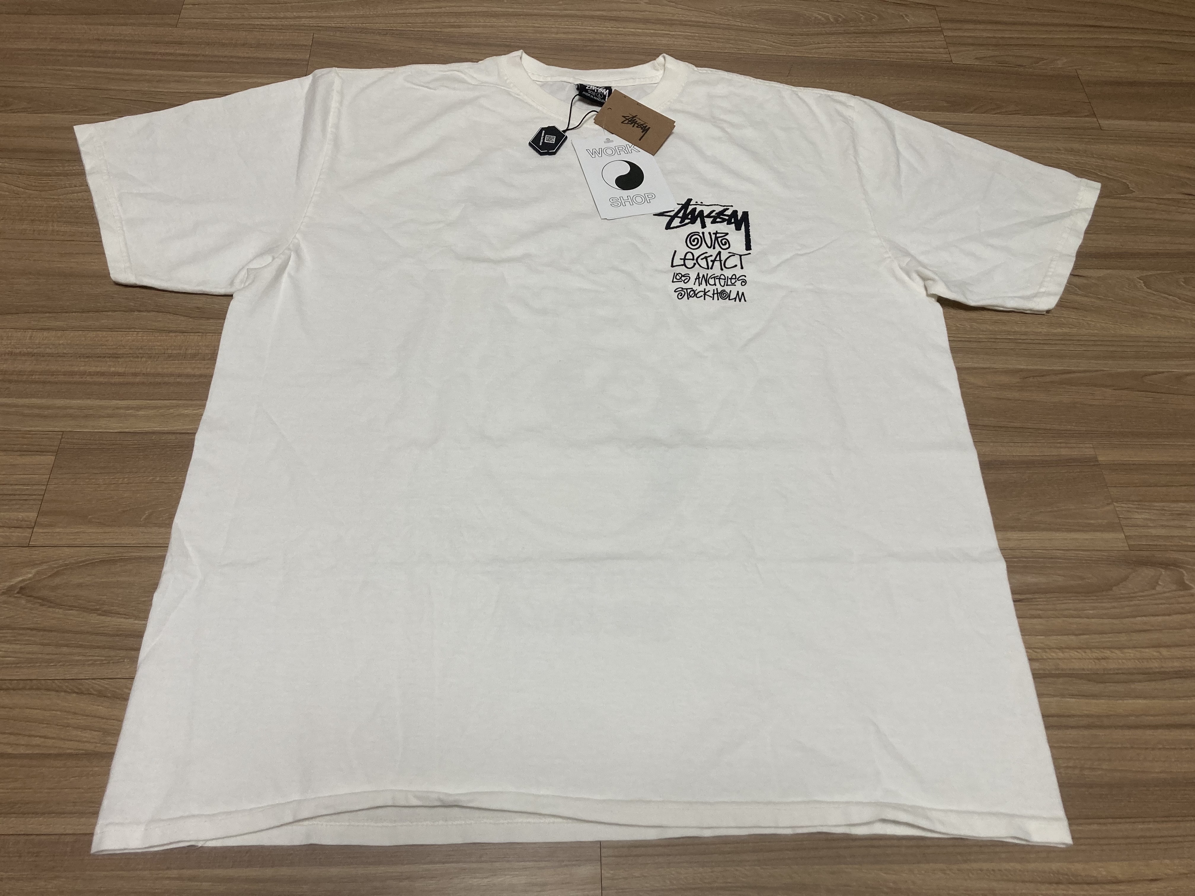 Stussy x Our Legacy Work Shop 8 Ball Pigment Dyed Yin Yang T-Shirt Natural 착용 스타일 - 1