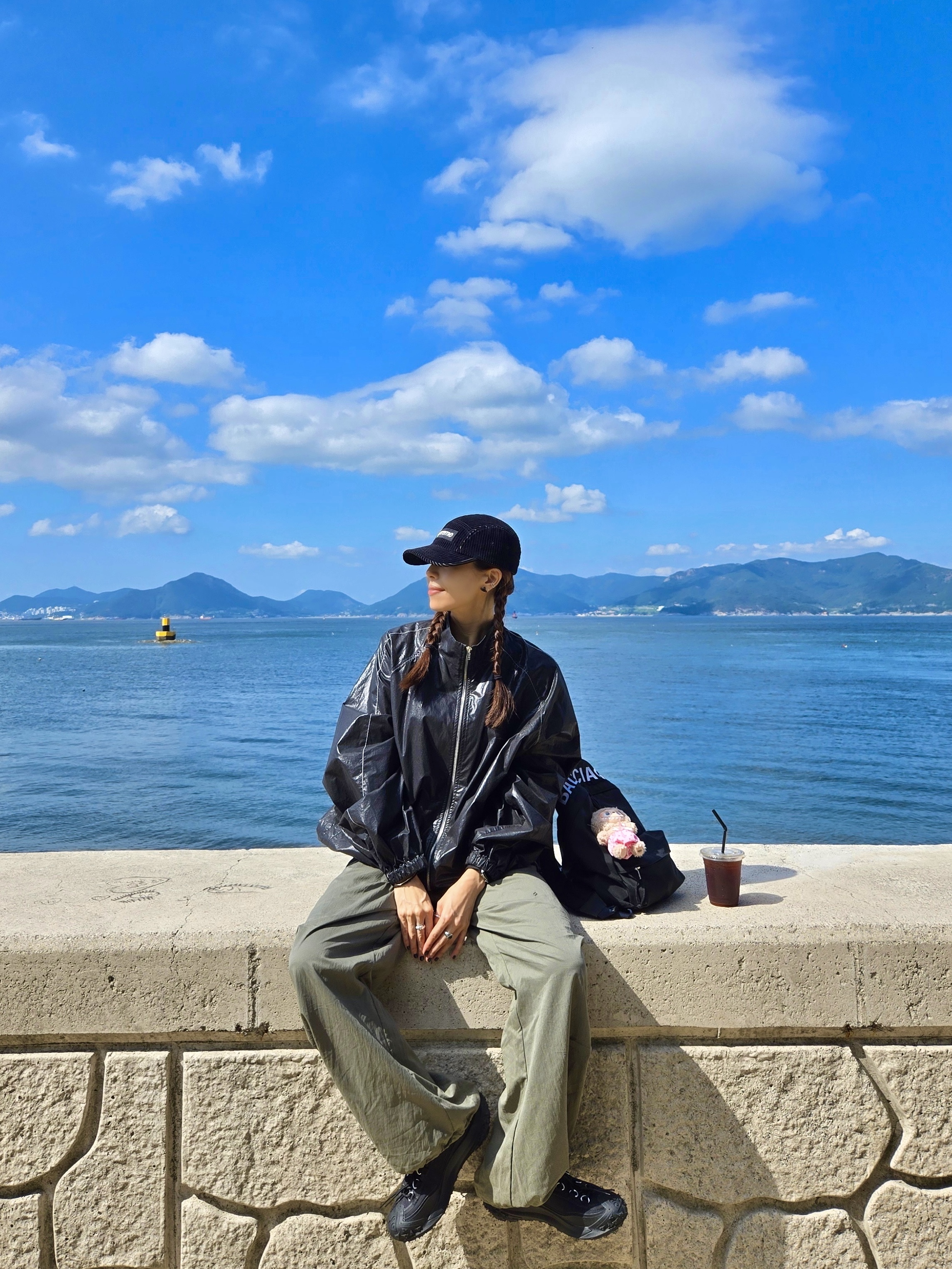 Supreme Denim Camp Cap Black - 23SS, Pop Mart The Monsters Labubu Tasty Macarons Series Sealed Case (6 Blind Boxes) 착용 스타일 - 2