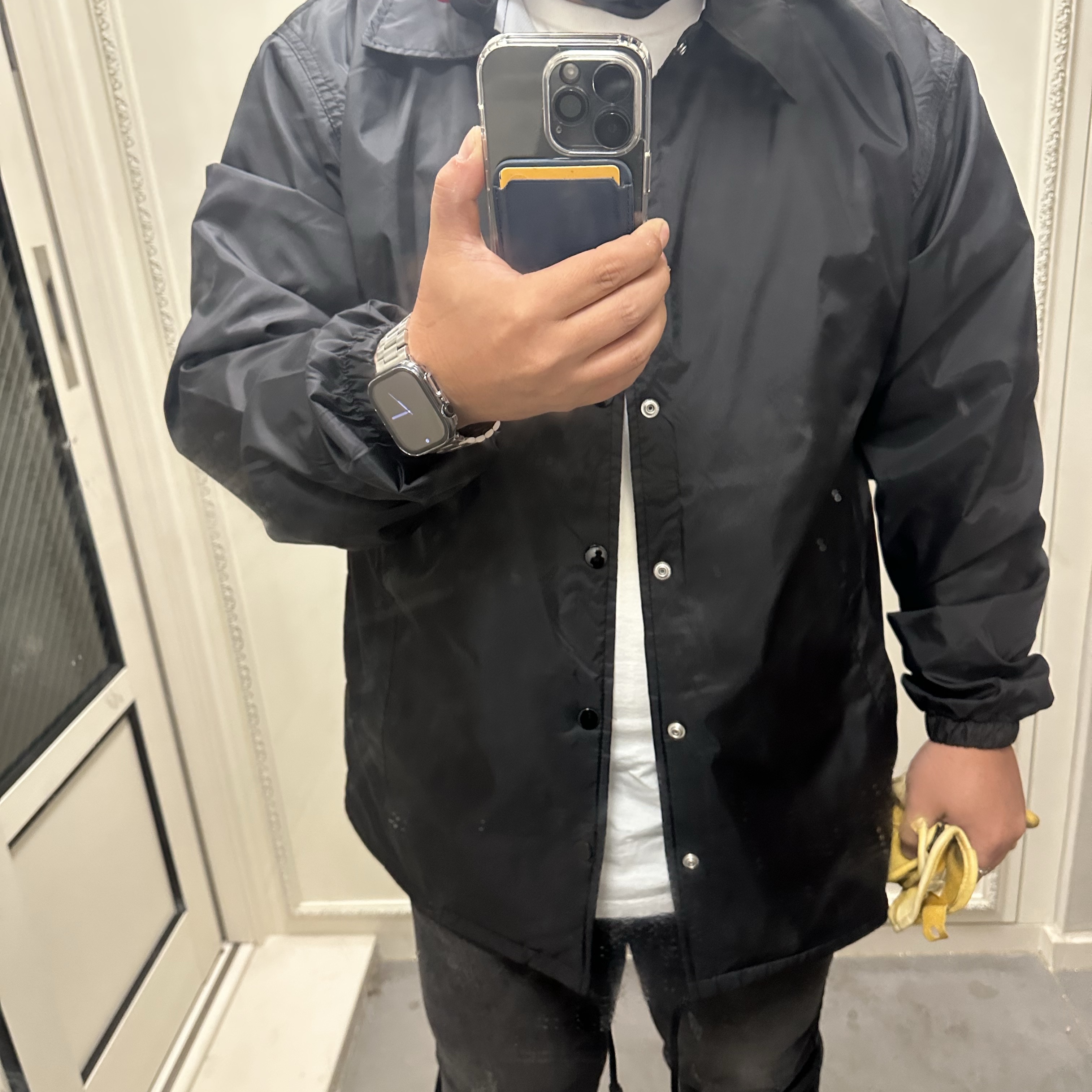 CDG Logo Coach Jacket Black 착용 스타일 - 3