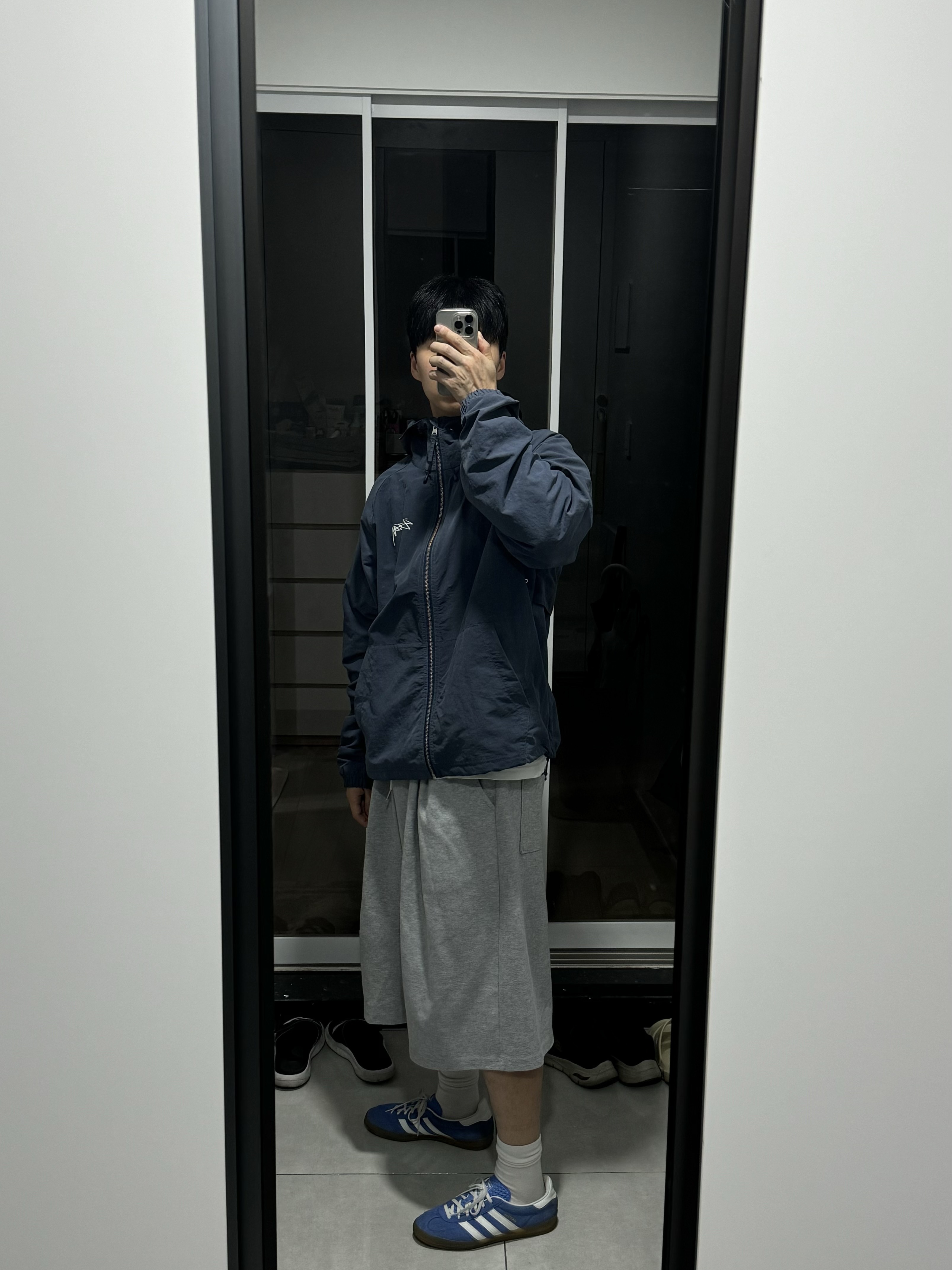 Stussy Wave Dye Beach Shell Jacket Navy, (W) Adidas Gazelle Indoor Blue Fusion Cloud White 착용 스타일
