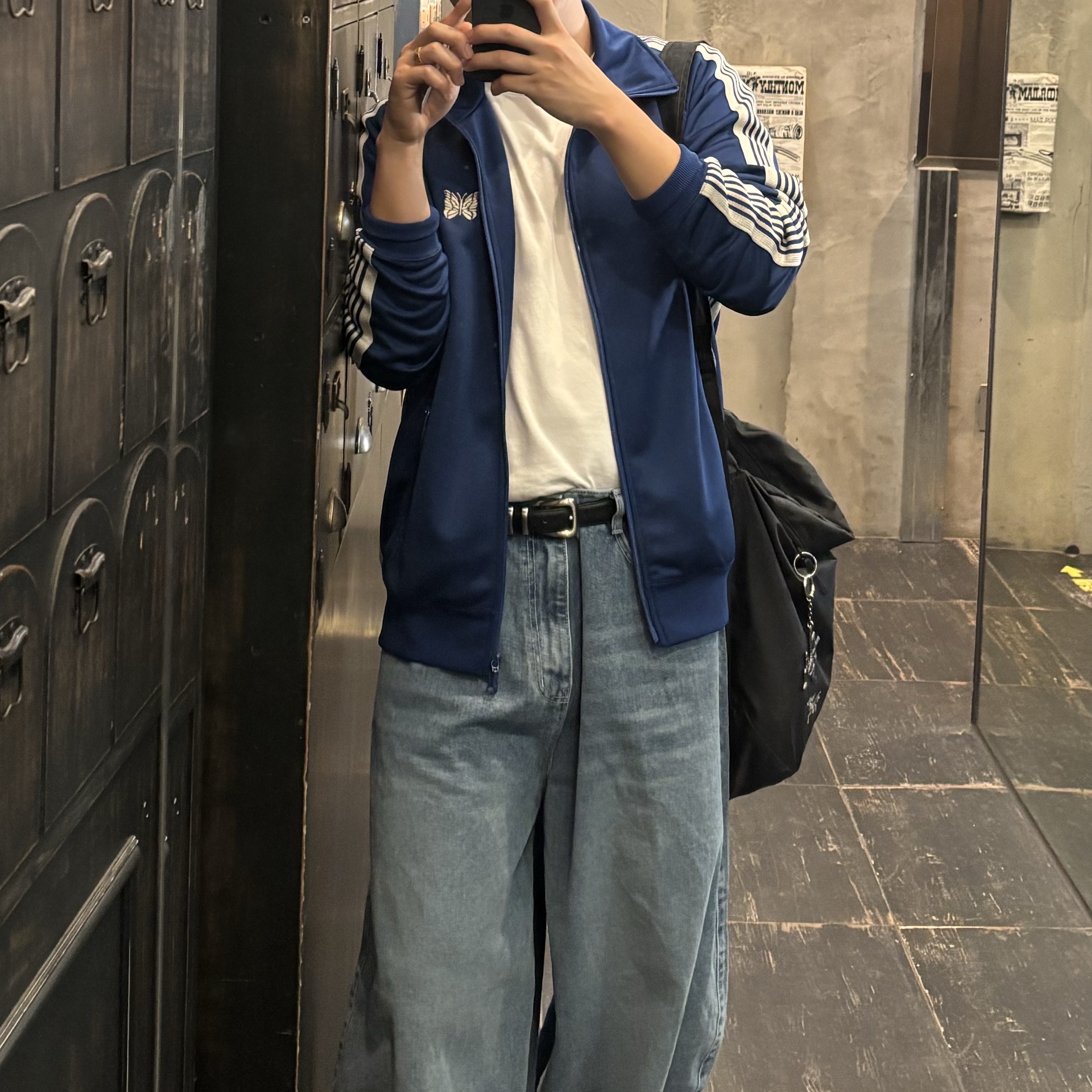 Needles Track Jacket Poly Smooth Royal, Arc'teryx Keyring Metal 착용 스타일