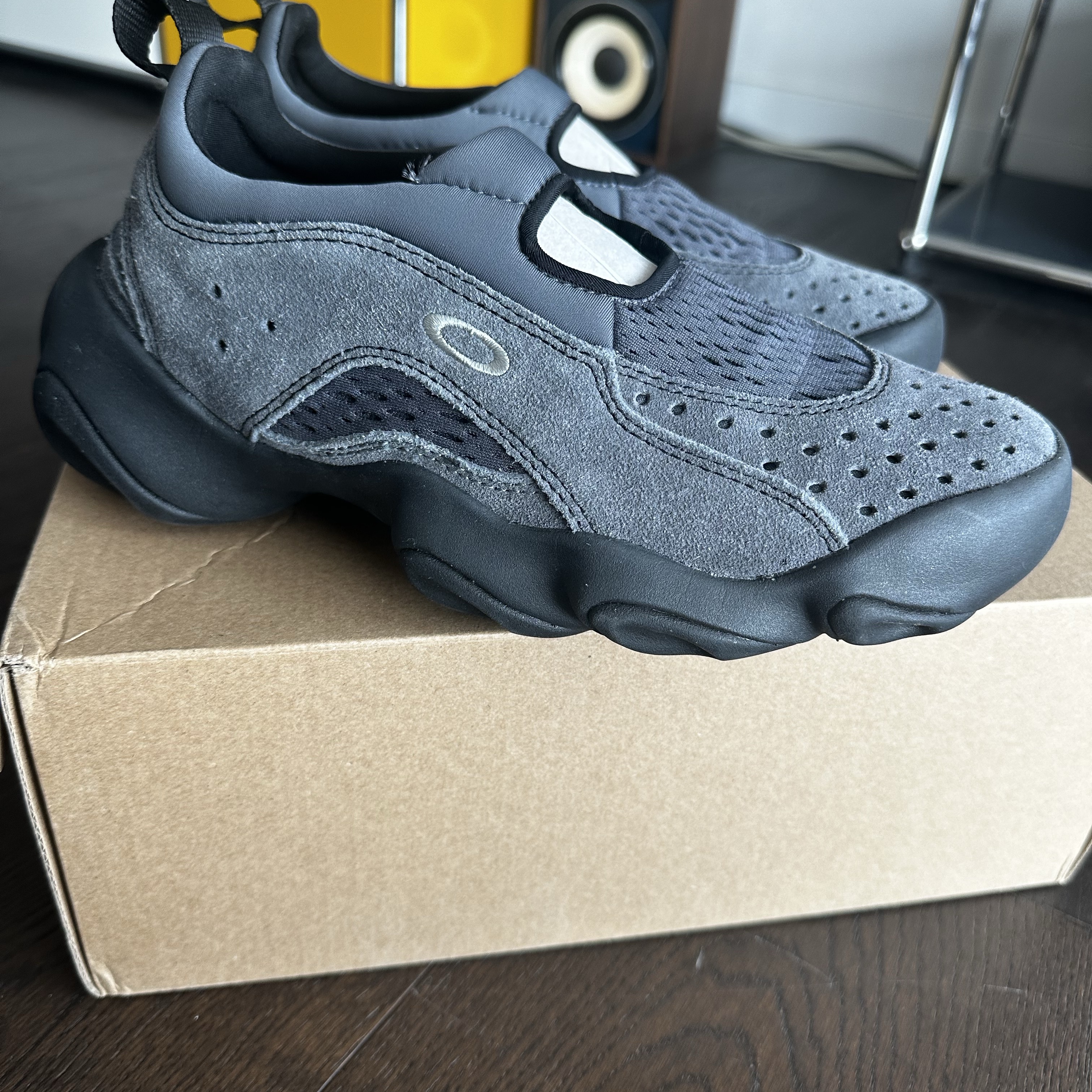 Oakley Factory Team Flesh Sandal Black, Oakley Factory Team x Brain Dead Flesh Sandal Asphalt 착용 스타일
