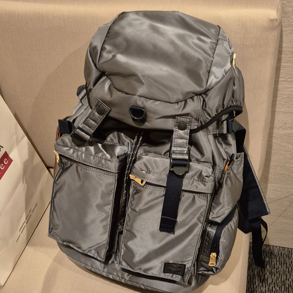 Porter PX Tanker Tactical Pack Silver Gray 착용 스타일