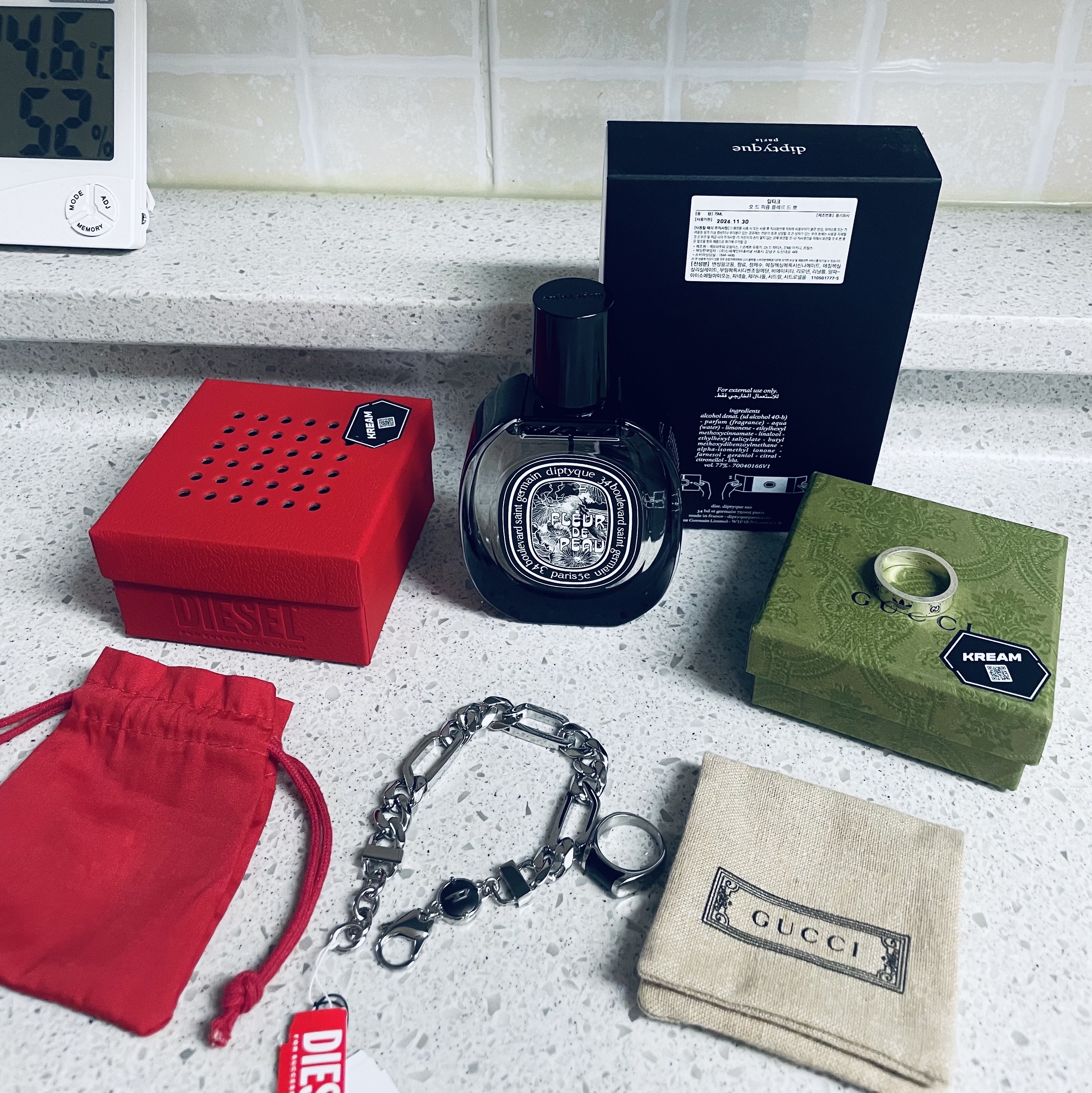Gucci x Adidas Interlocking G Ring Silver, Diptyque Fleur De Peau Eau De Parfum 75ml 착용 스타일