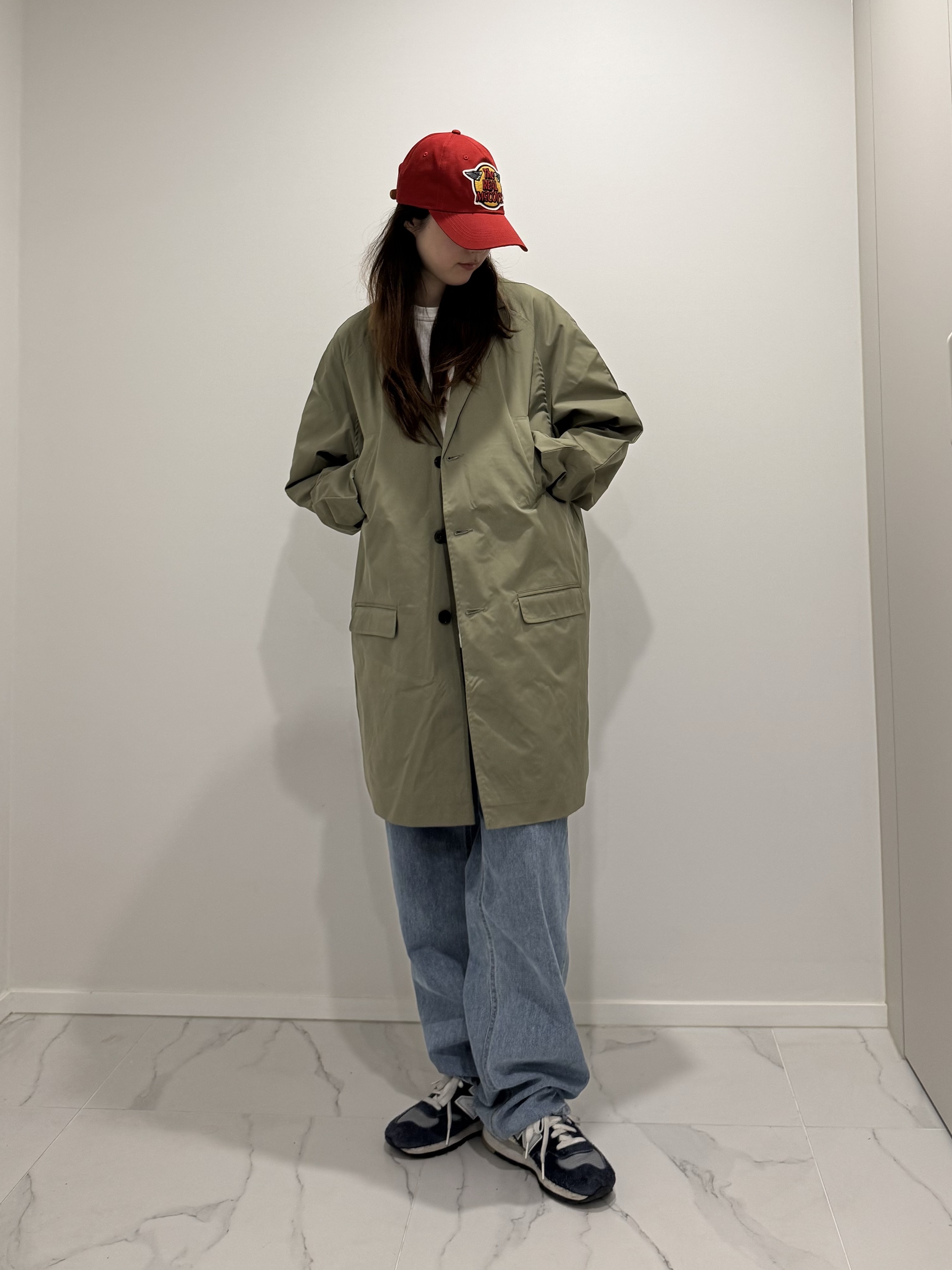 QT8 GARMENTS TL Oversized Raglan Coat Olive, QT8 Garments TL Denim Carpenter Pant Blue 착용 스타일 - 1