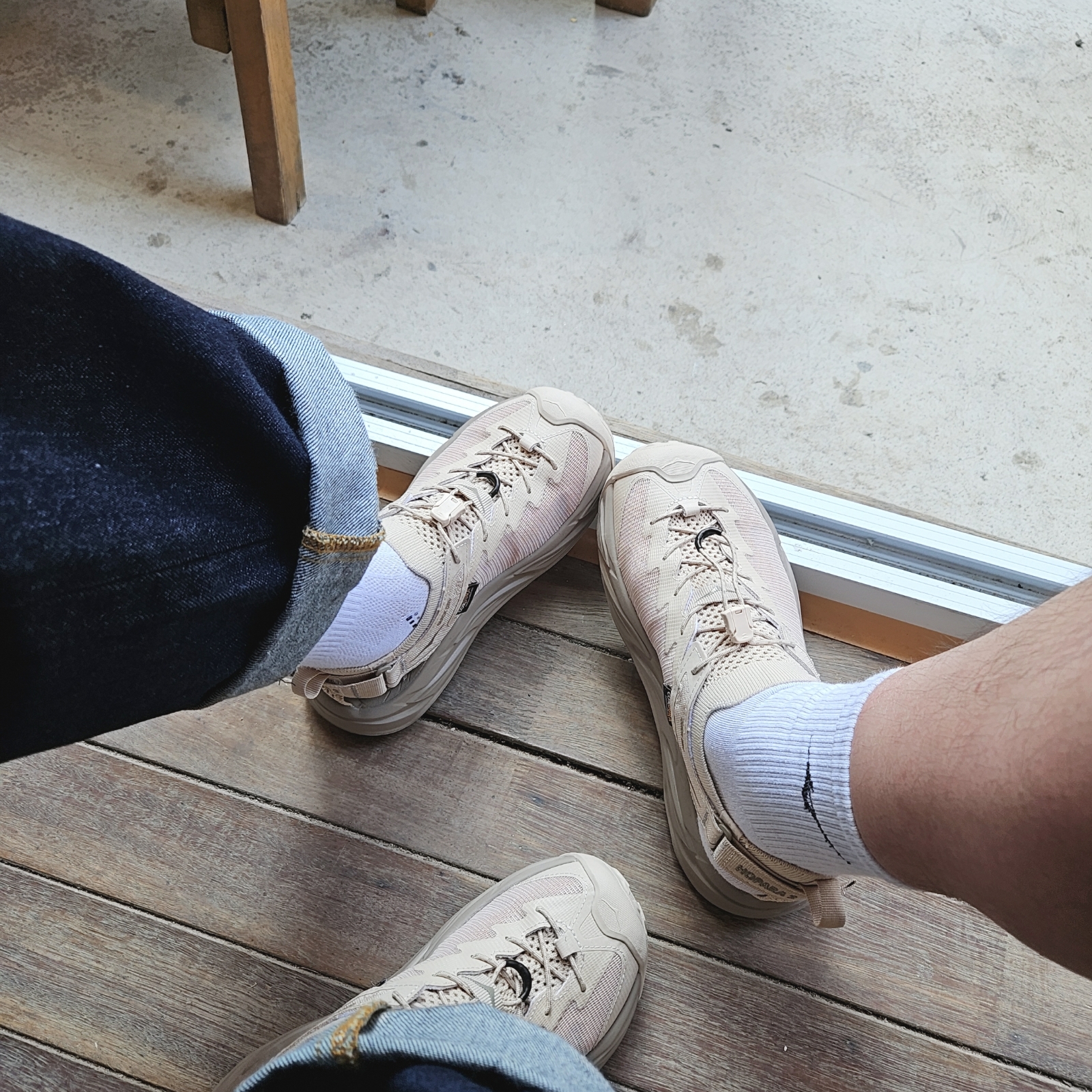 Hoka Hopara 2 Shifting Sand 착용 스타일