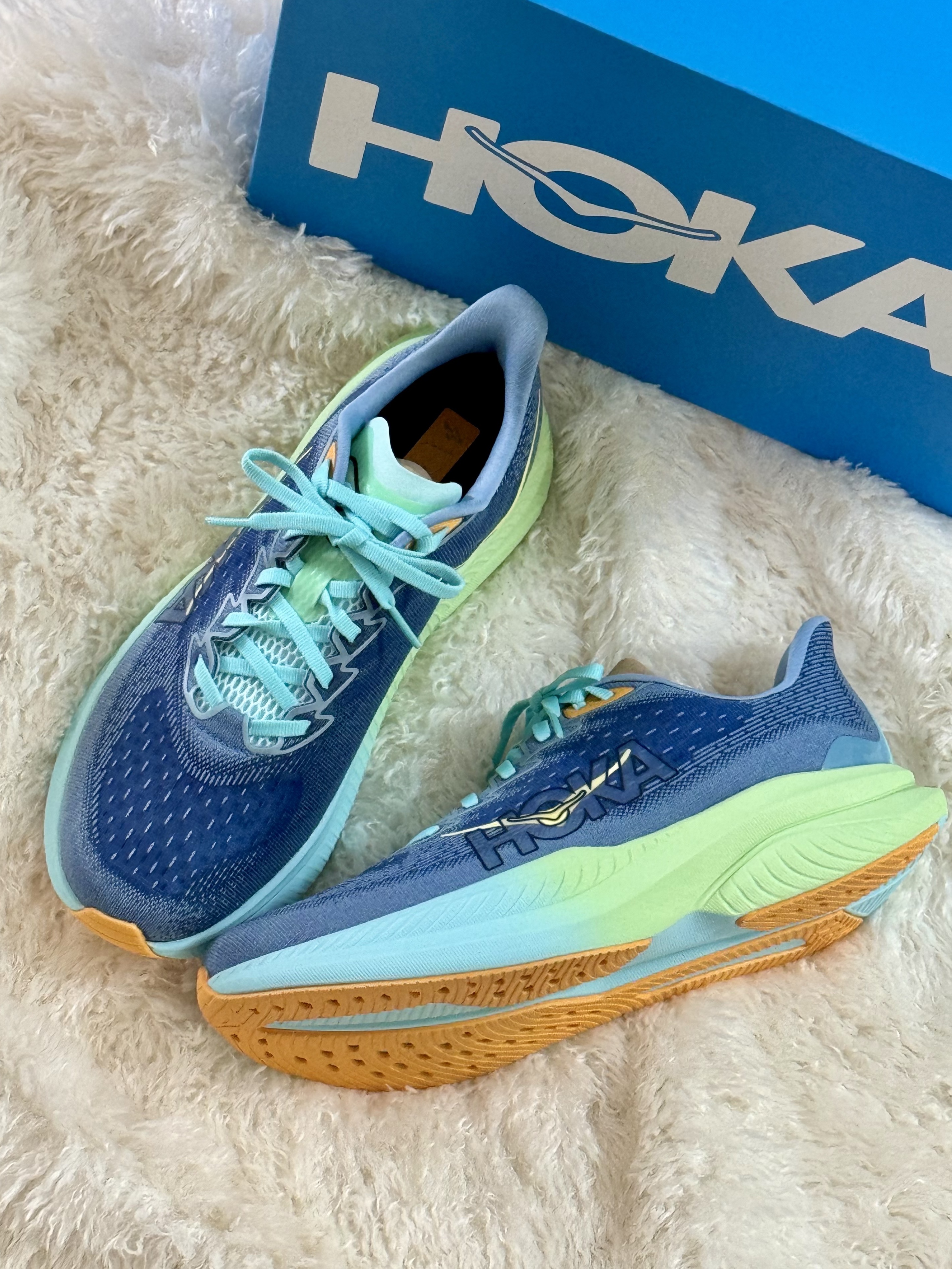 Hoka Mach 6 Dusk Shadow 착용 스타일 - 1