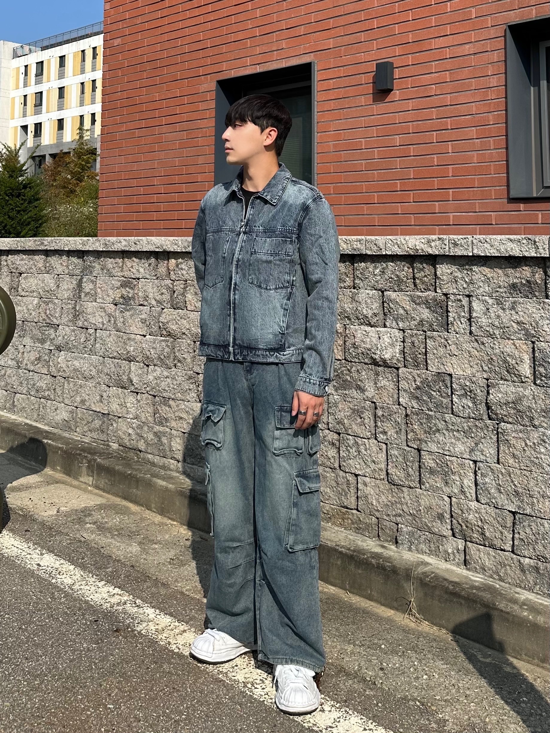 Maison Mihara Yasuhiro Blakey OG Sole Canvas Low-top Sneakers White 착용 스타일 - 1