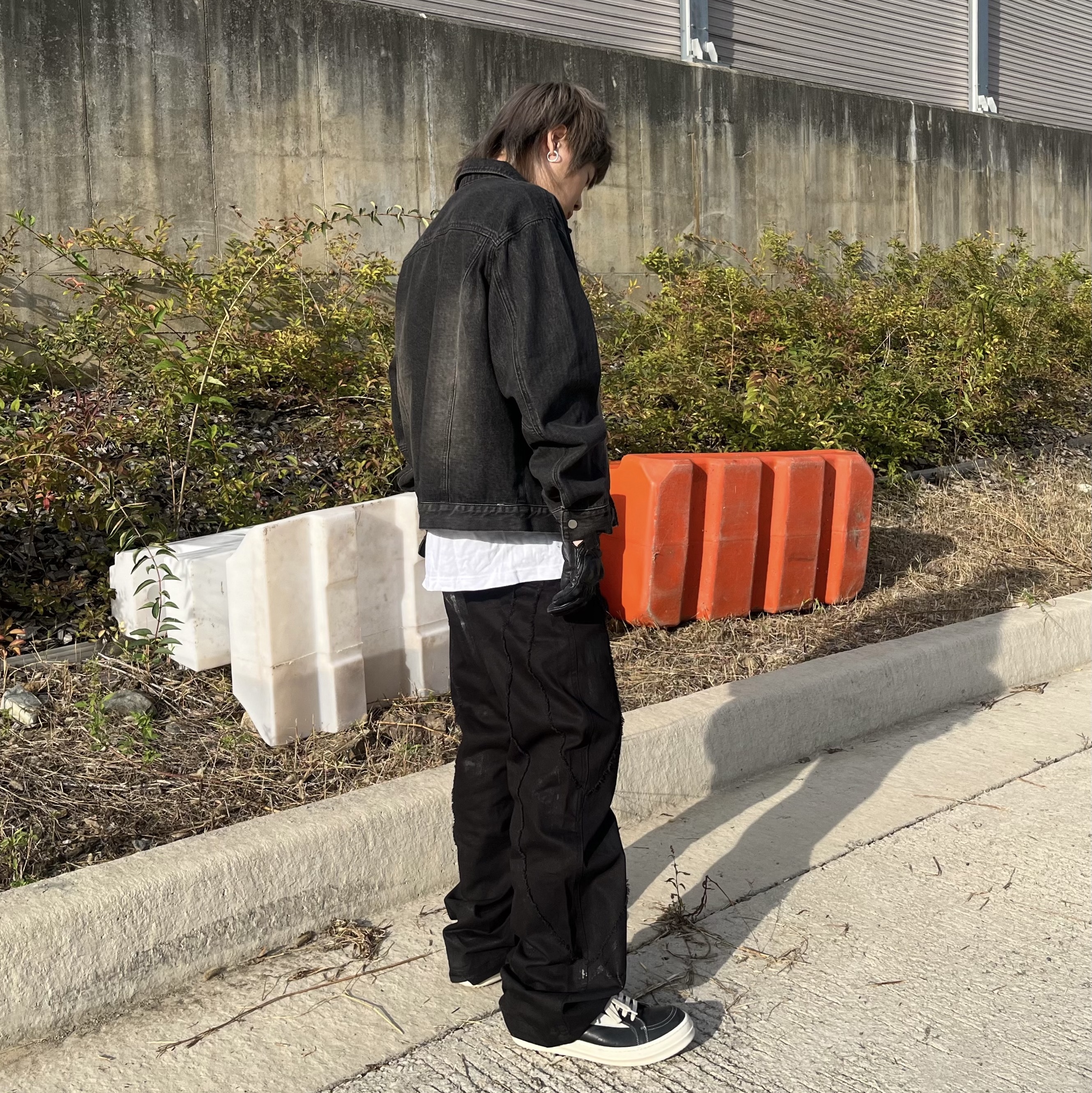 Rick Owens Lido Vintage Sneakers Black Milk 착용 스타일 - 3