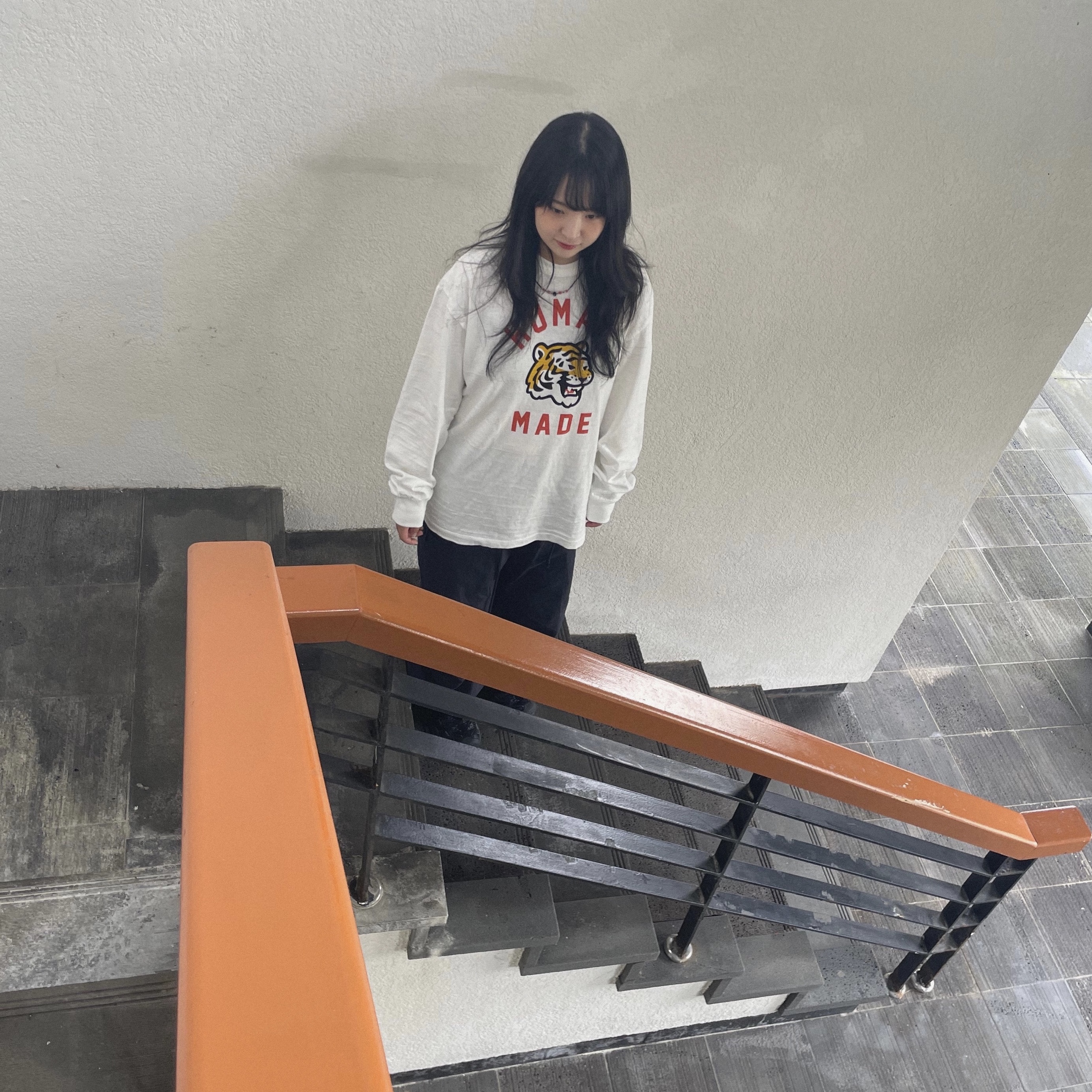Human Made Graphic L/S T-Shirt White, Hoka Hopara Black Castle Rock 착용 스타일 - 1