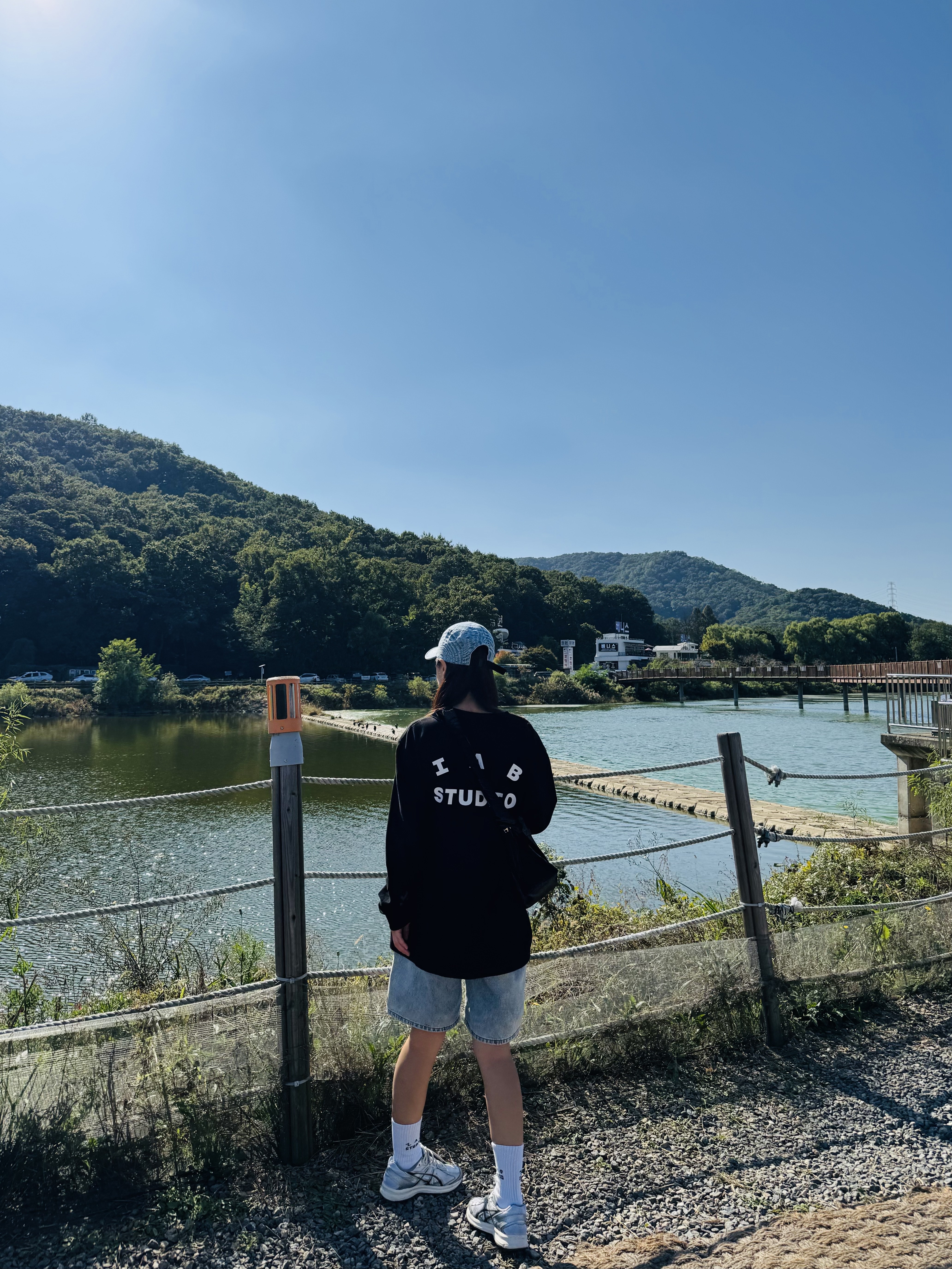 Supreme Circles Jacquard Denim Camp Cap Blue - 21FW, IAB Studio Long Sleeve Black for Worksout 착용 스타일 - 1