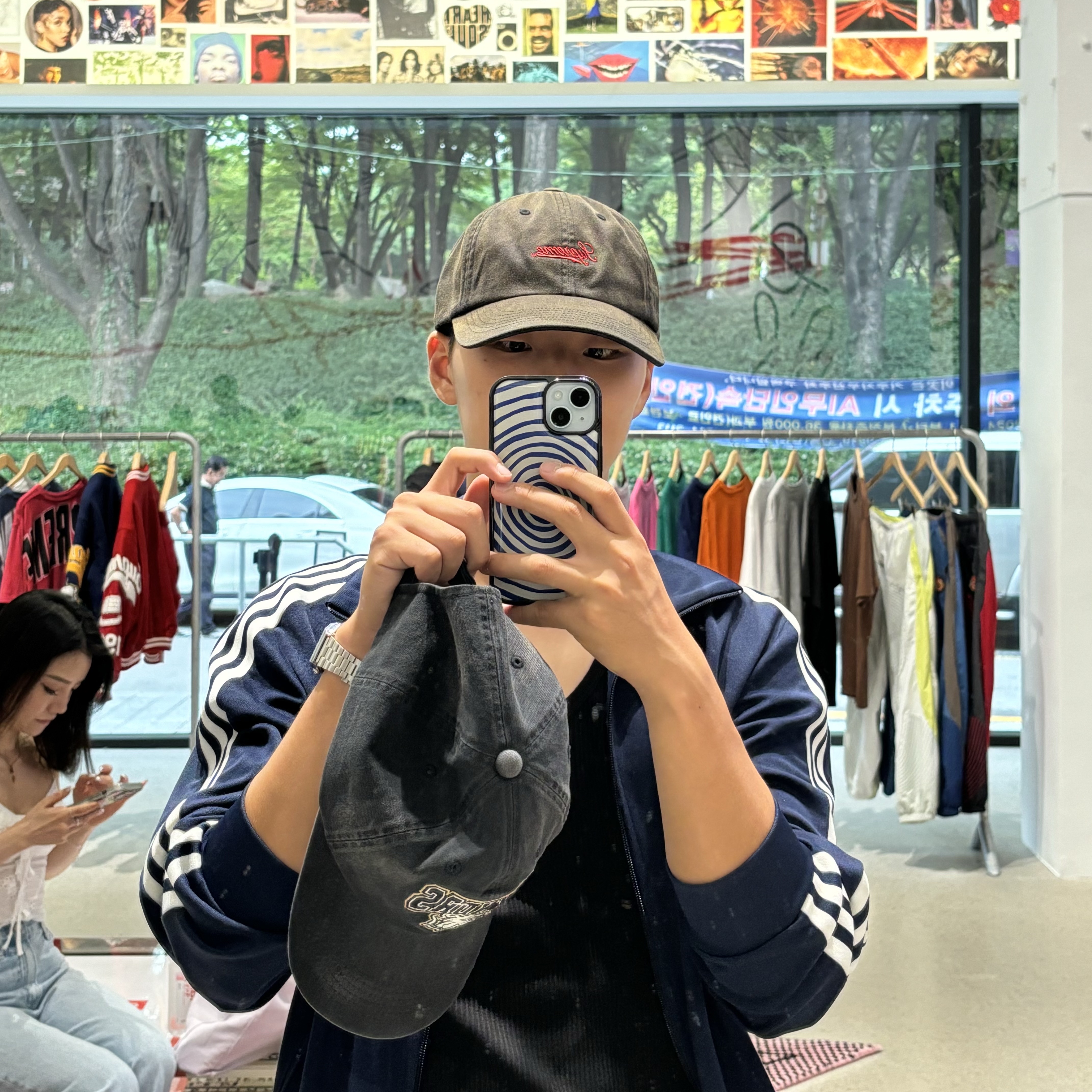 Supreme Bleached Chino 6-Panel Black - 24FW 착용 스타일