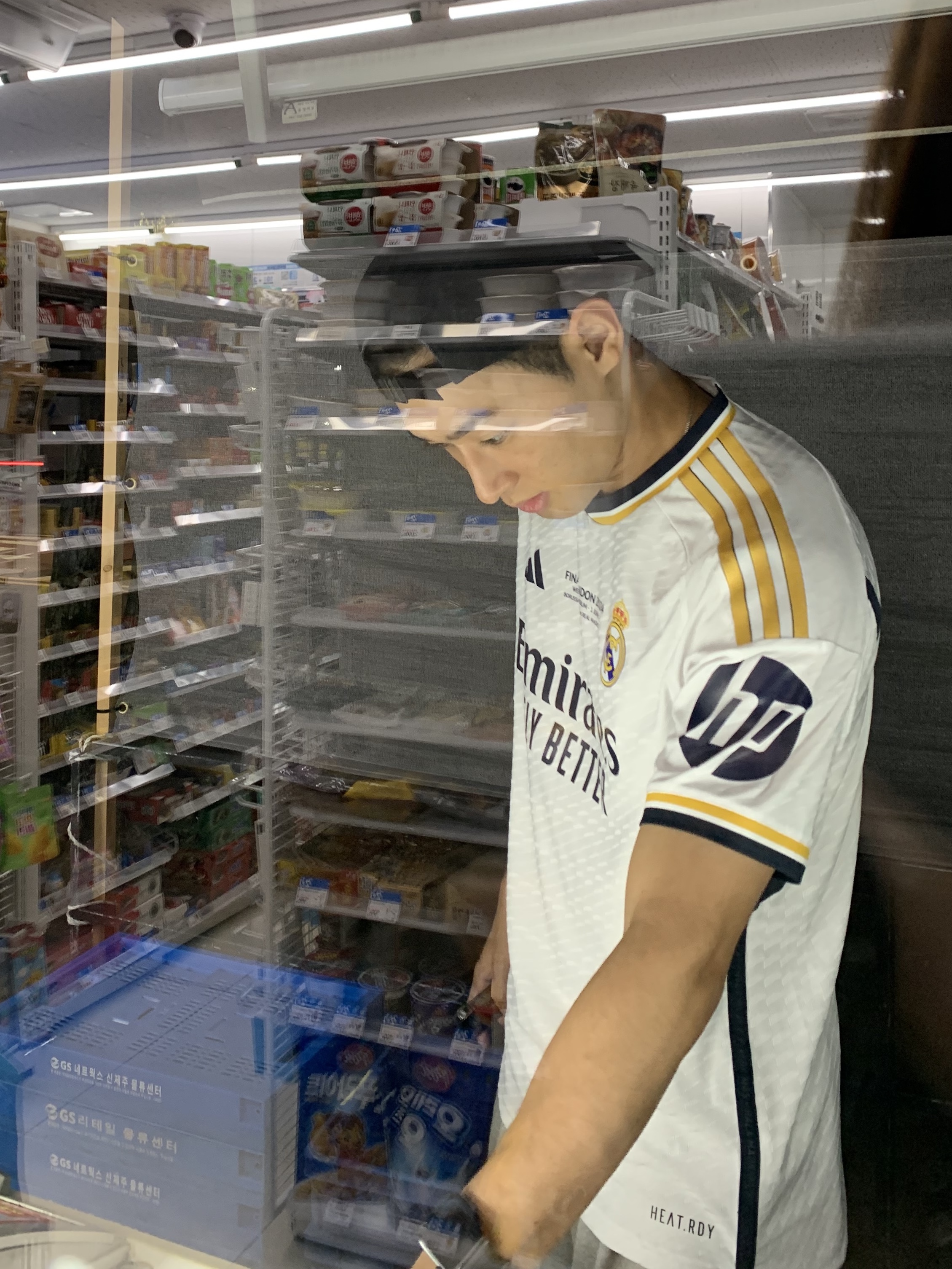 Supreme Denim Camp Cap Black - 24SS, Adidas Real Madrid 2023/24 Home Authentic Jersey White - KR Sizing (Non Marking Ver.) 착용 스타일