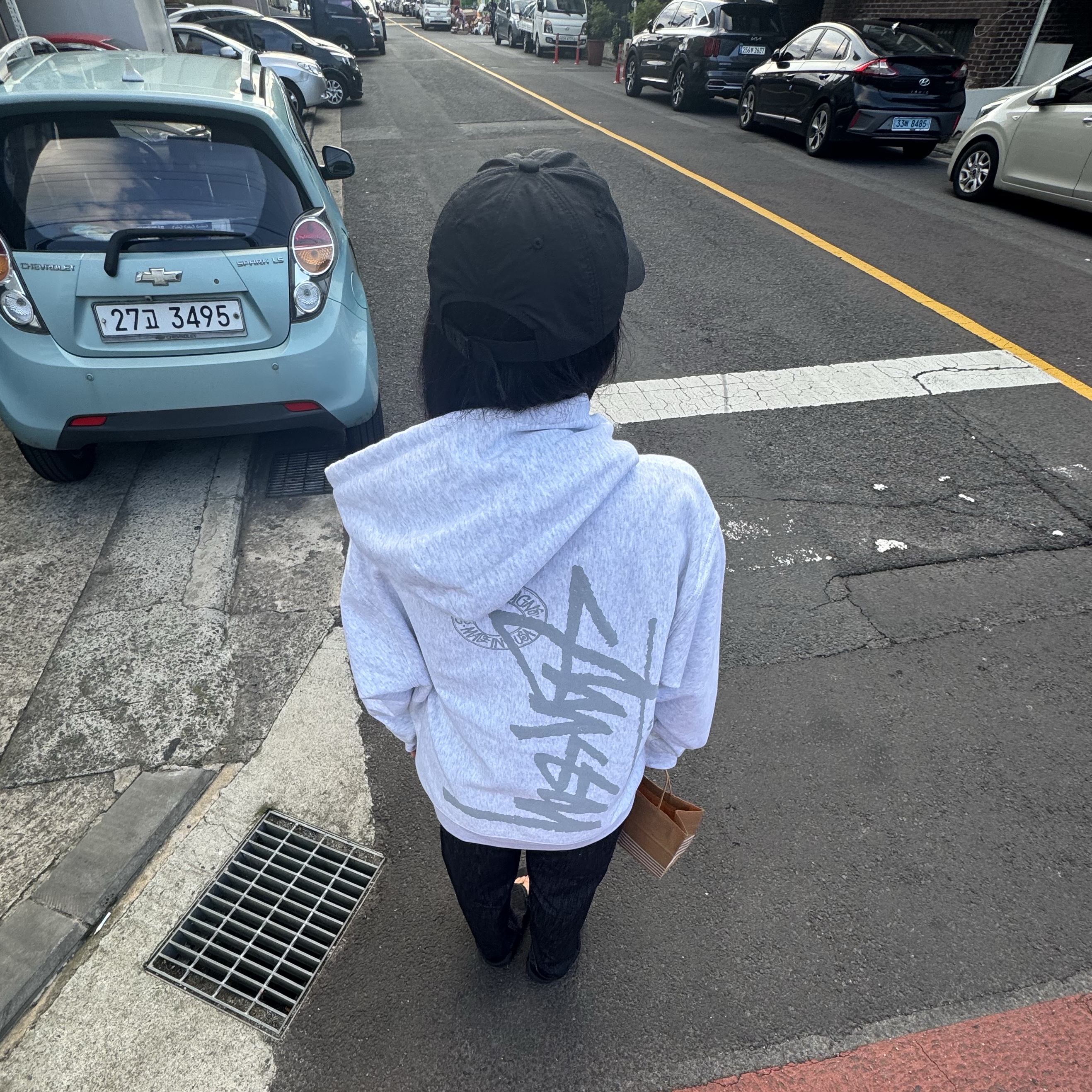 Stussy Buana Stock Zip Hoodie Ash Heather, Ben Davis Original Washable Cap Black 착용 스타일