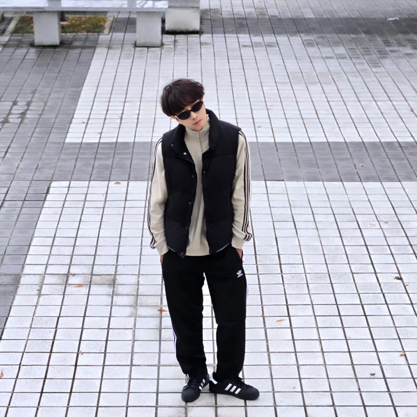Adidas Adicolor Classic 3-Stripes Half-Zip Sweatshirt Black White - KR Sizing, Adidas Adicolor Classic 3-Stripes Half-Zip Sweatshirt Black White - US Sizing 착용 스타일 - 4