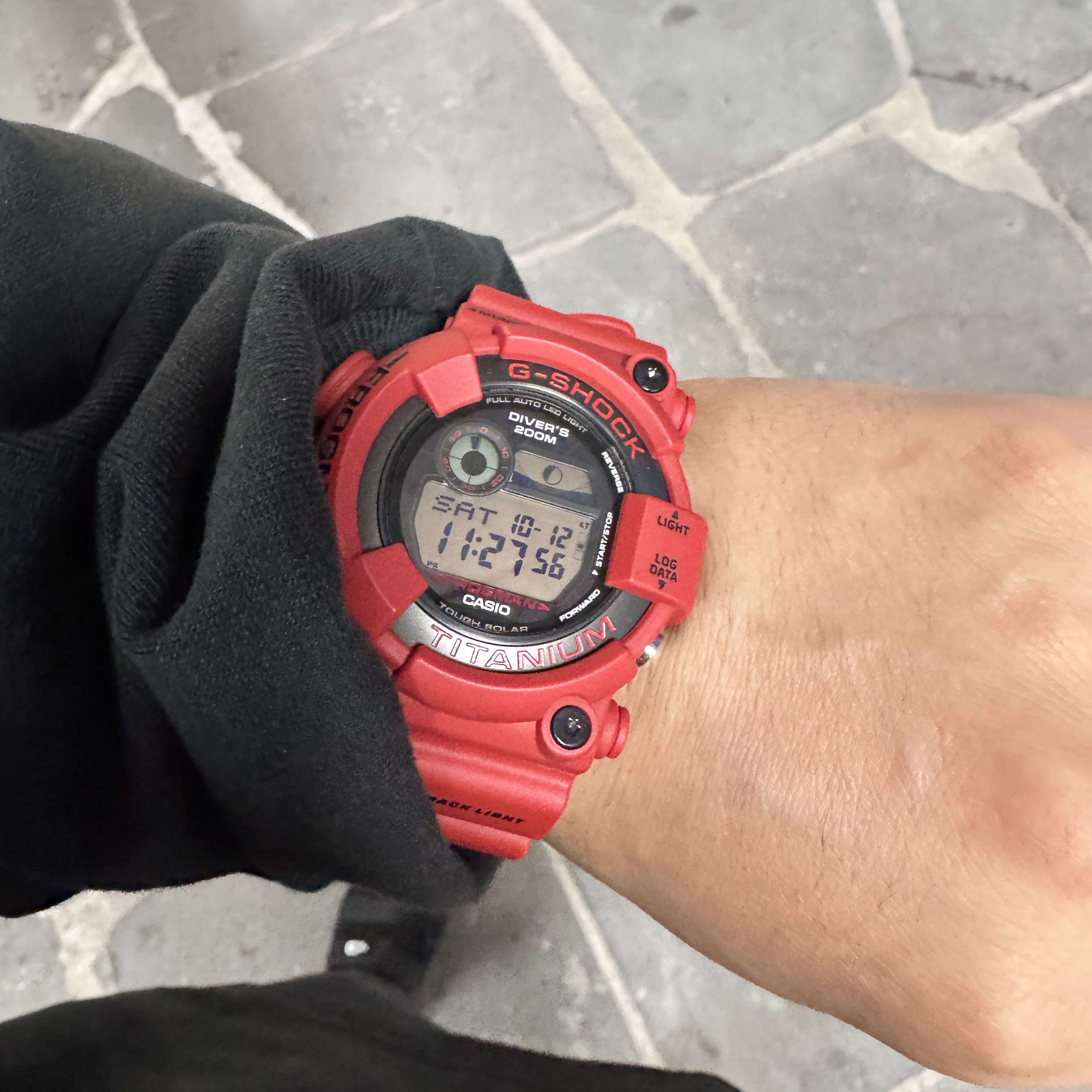 Casio G-Shock Frogman 30th Anniversary Limited Edition GW-8230NT-4 착용 스타일
