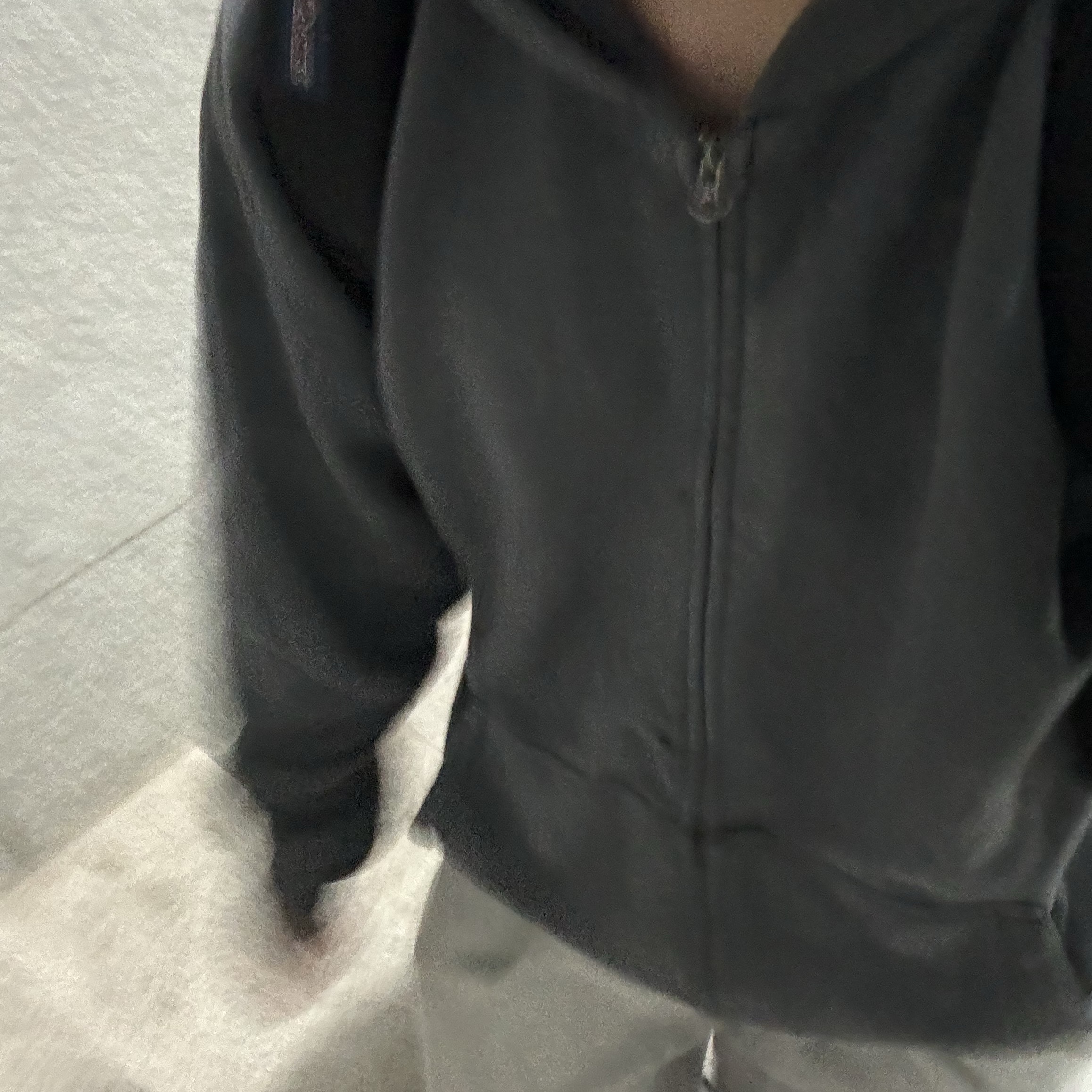 Yeezy YZY Zip-Up Hoodie Dark Grey 착용 스타일