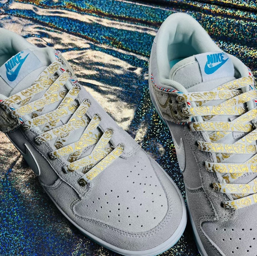 Nike Dunk Low Retro SE Barber Shop Grey 착용 스타일