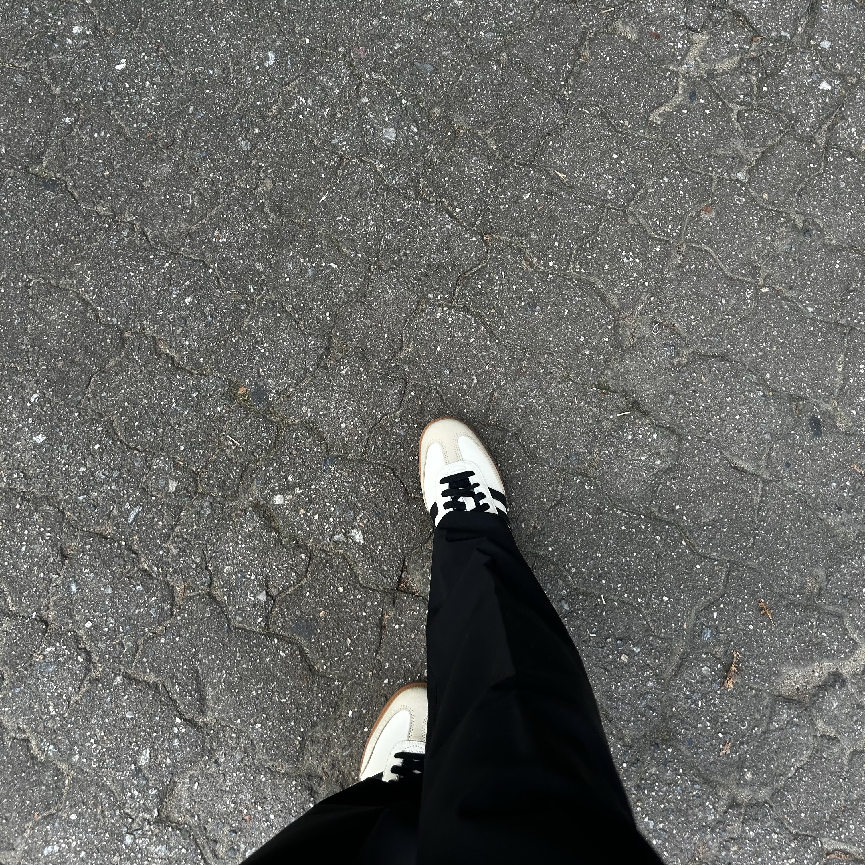 (W) Adidas Samba OG Cream White Core Black 착용 스타일
