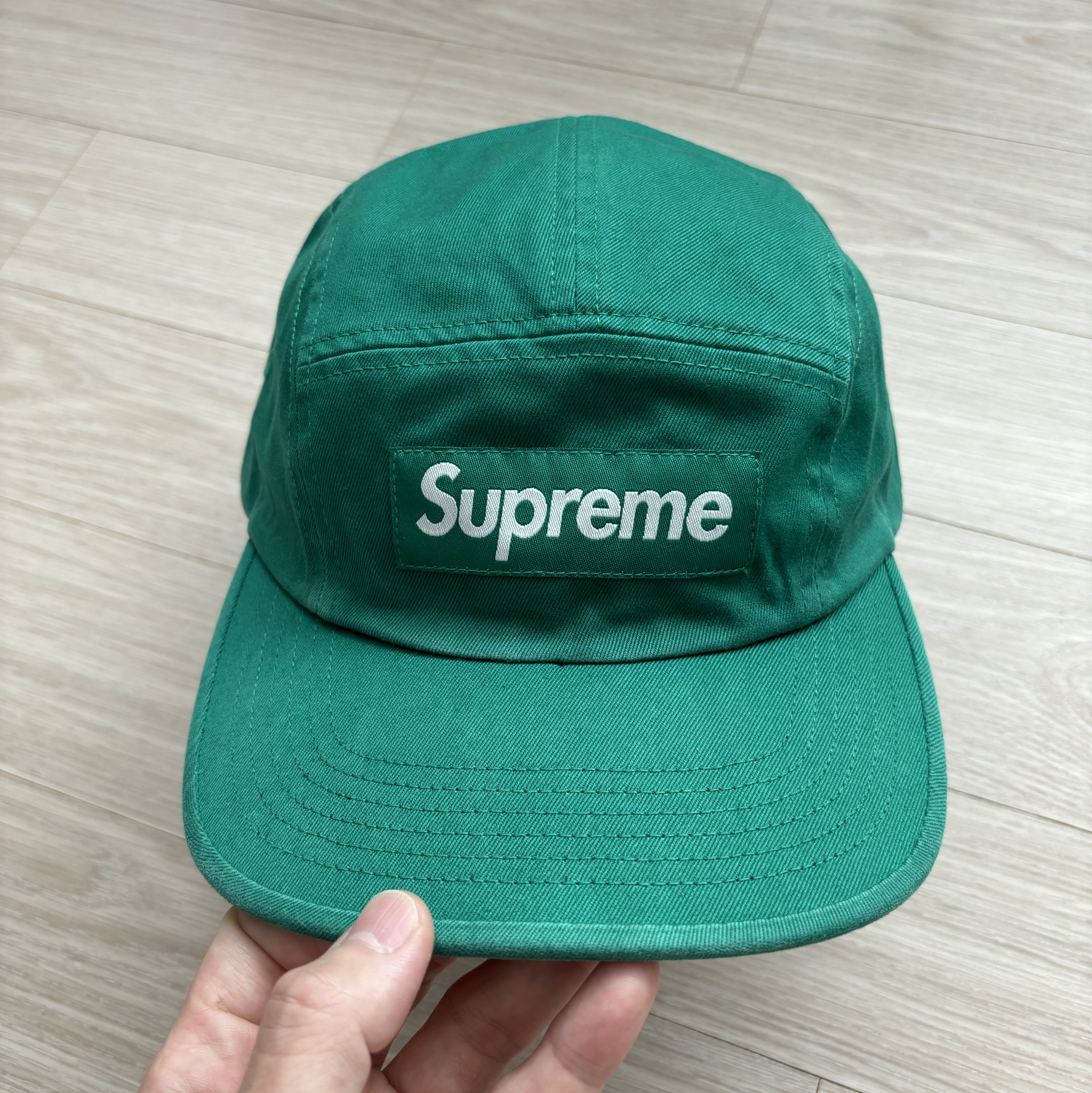 Supreme Washed Chino Twill Camp Cap Green - 24FW 착용 스타일