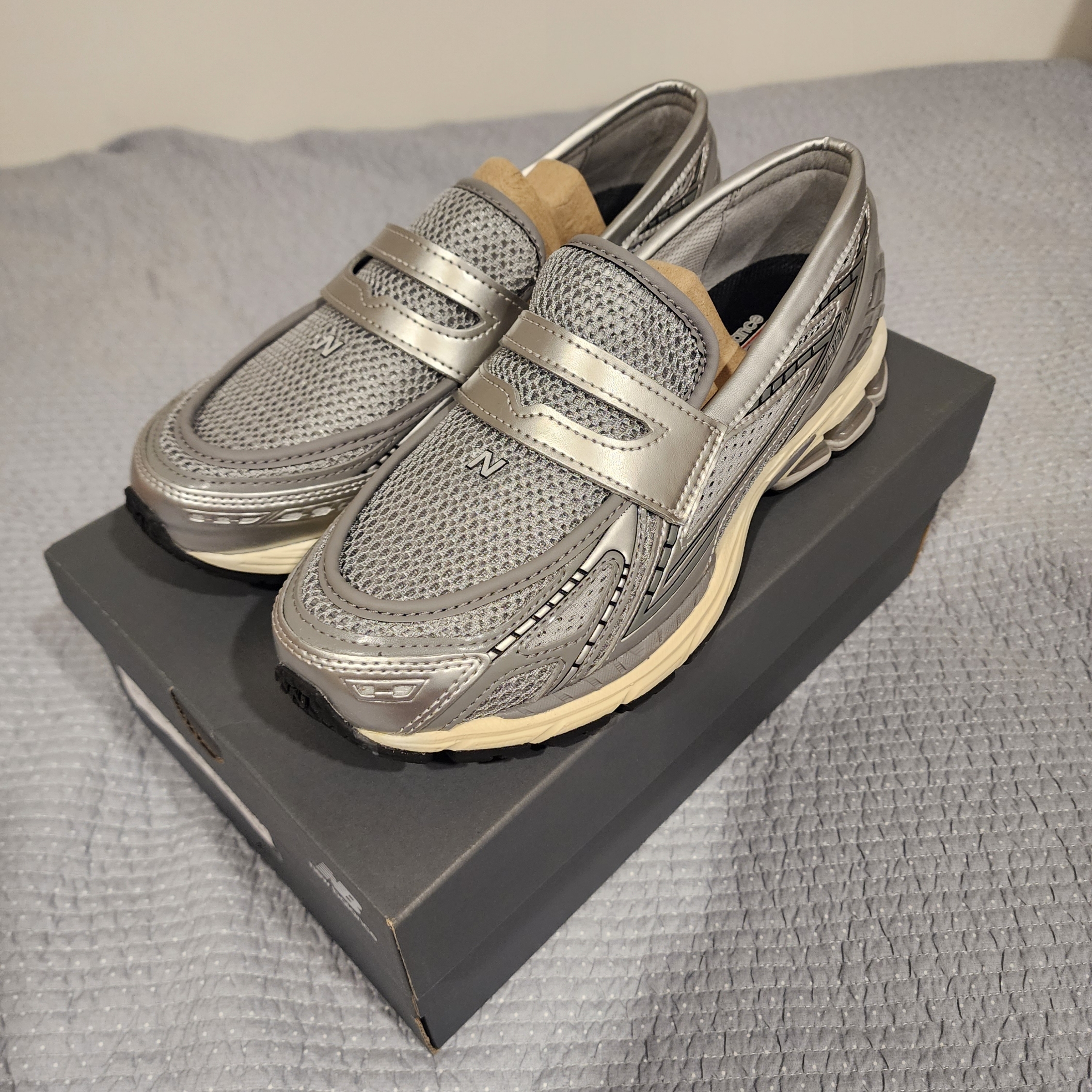 New Balance 1906L Grey Silver 착용 스타일 - 2
