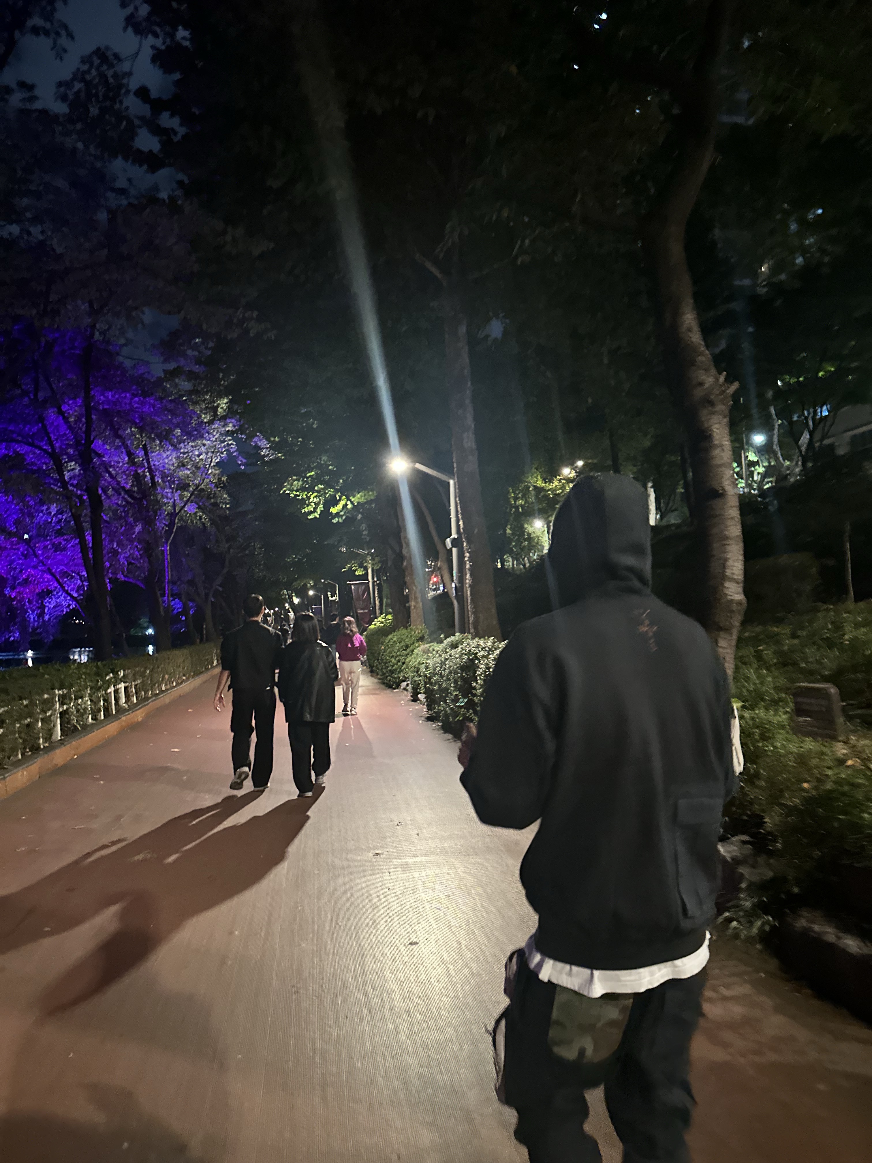 Jordan 1 Retro High OG University Blue, Nike x Travis Scott NRG AG Utility Sweatpants Black 착용 스타일 - 9