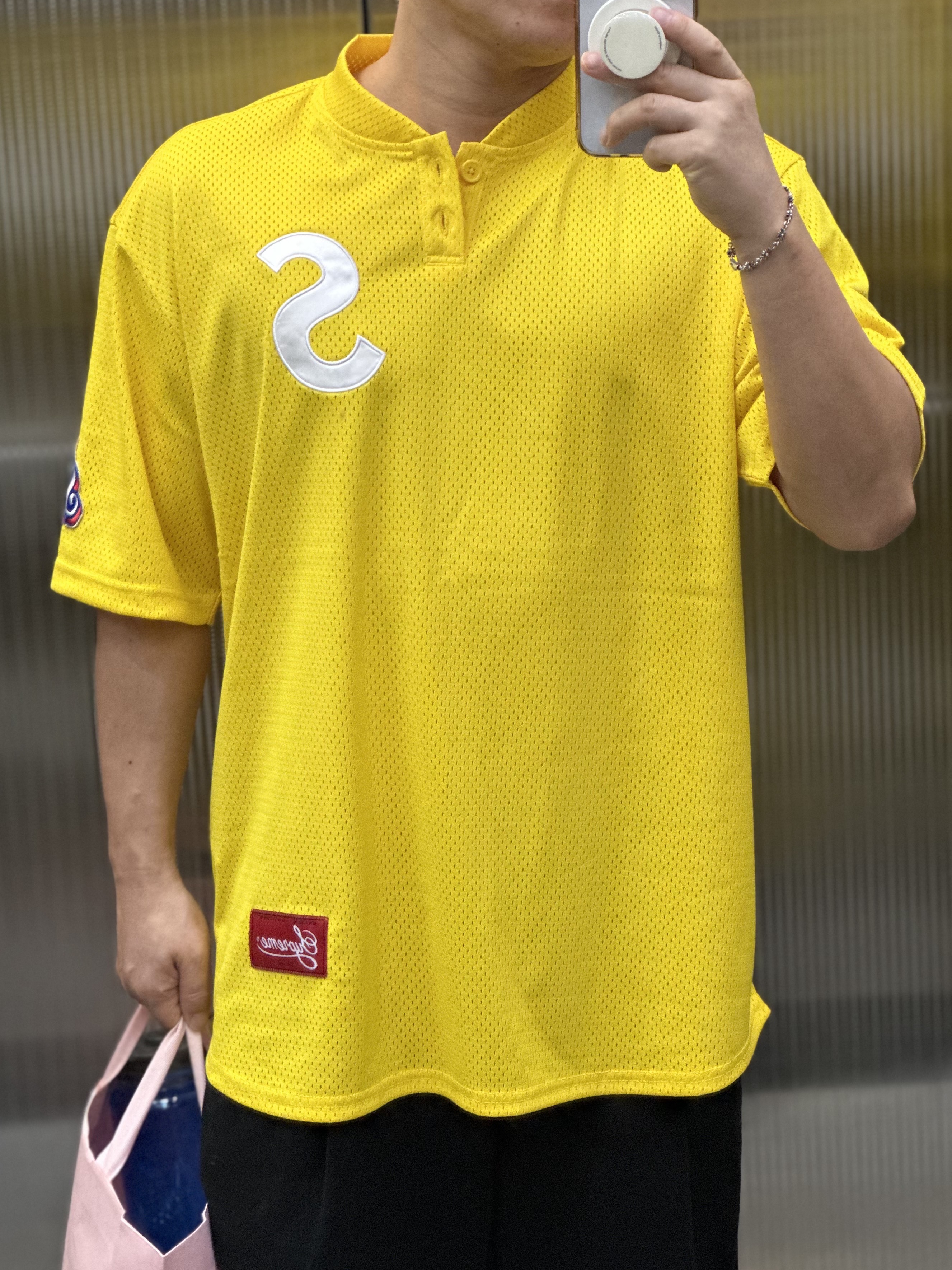 Supreme S Logo Baseball Henley Yellow - 24FW 착용 스타일
