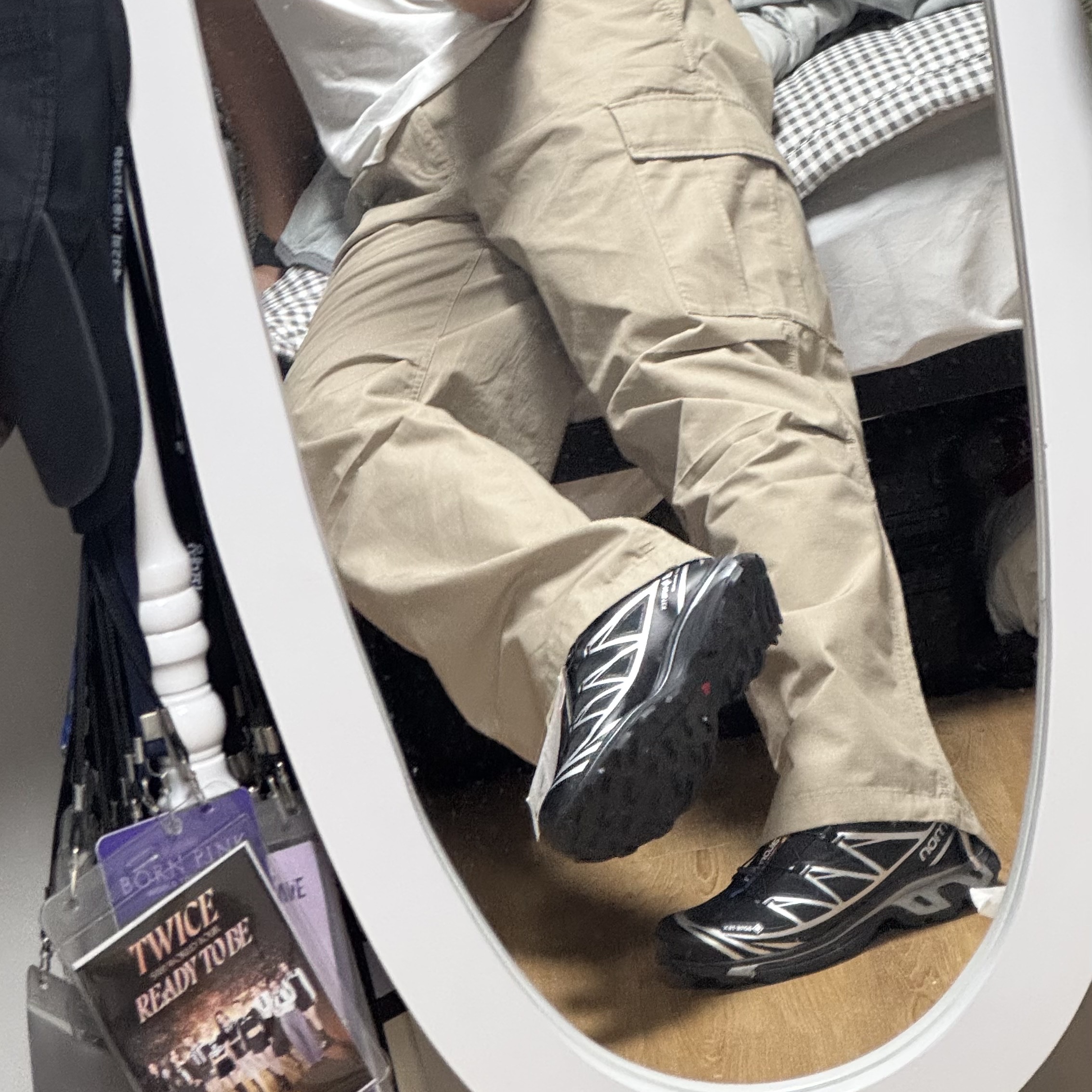 Salomon XT-6 GTX Black Silver 착용 스타일