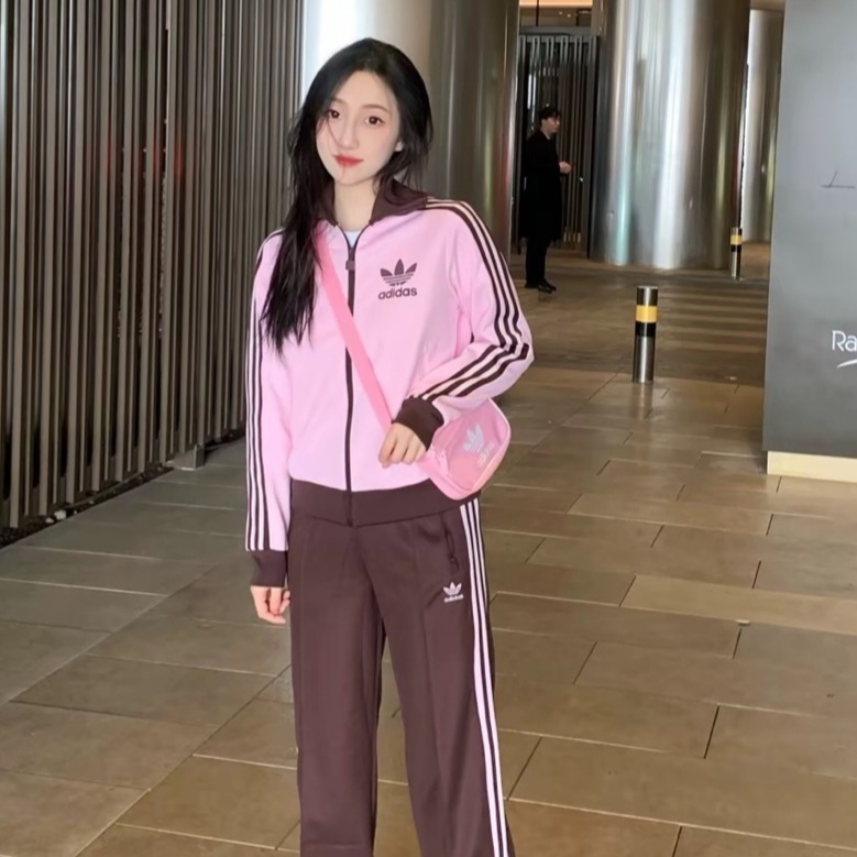 (W) Adidas Premium Originals Track Top Clear Pink Shadow Brown - KR Sizing 착용 스타일