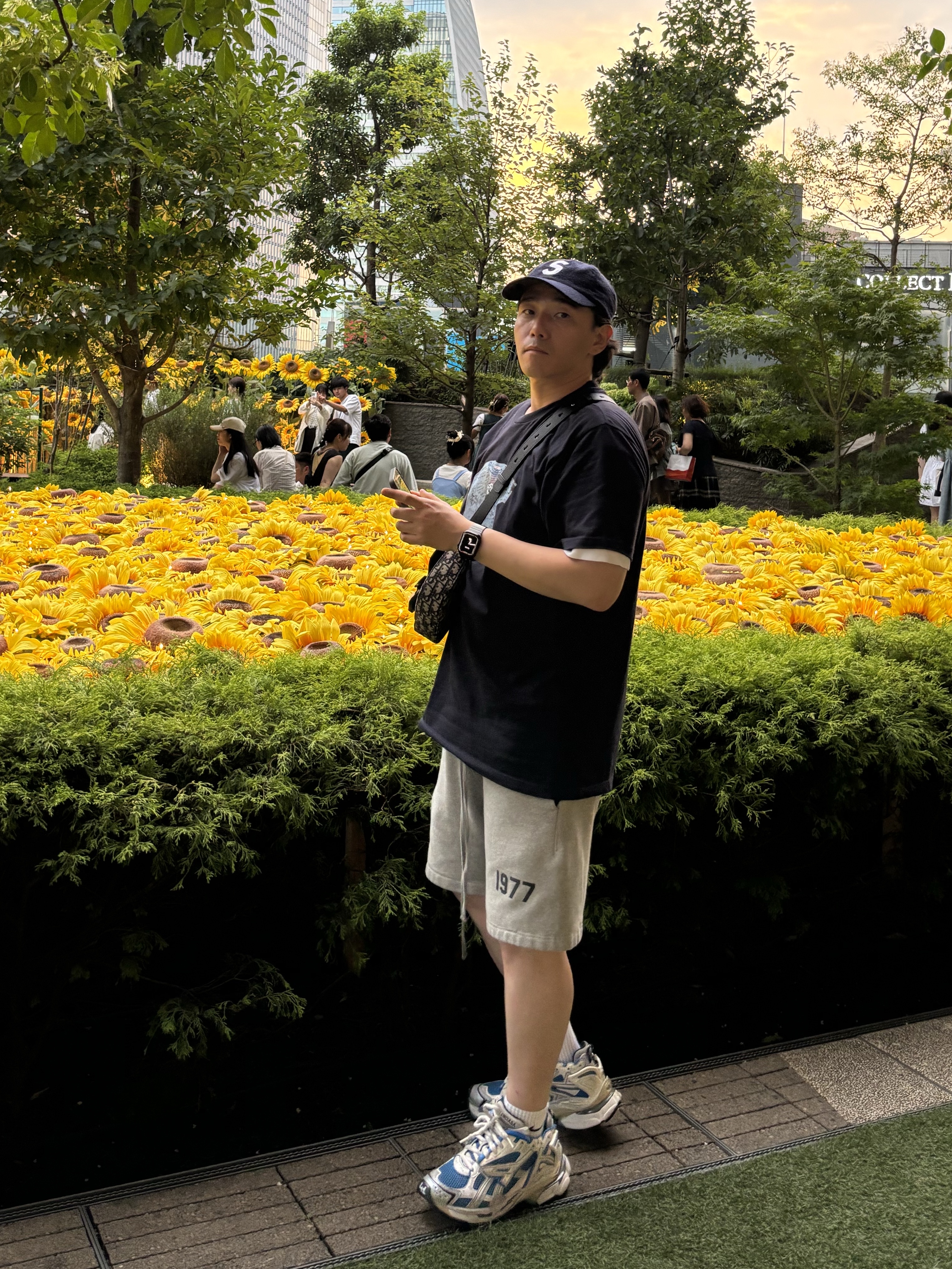 Supreme Boiled Wool S Logo 6-Panel Navy - 22FW, Supreme First T-Shirt Navy - 24SS 착용 스타일