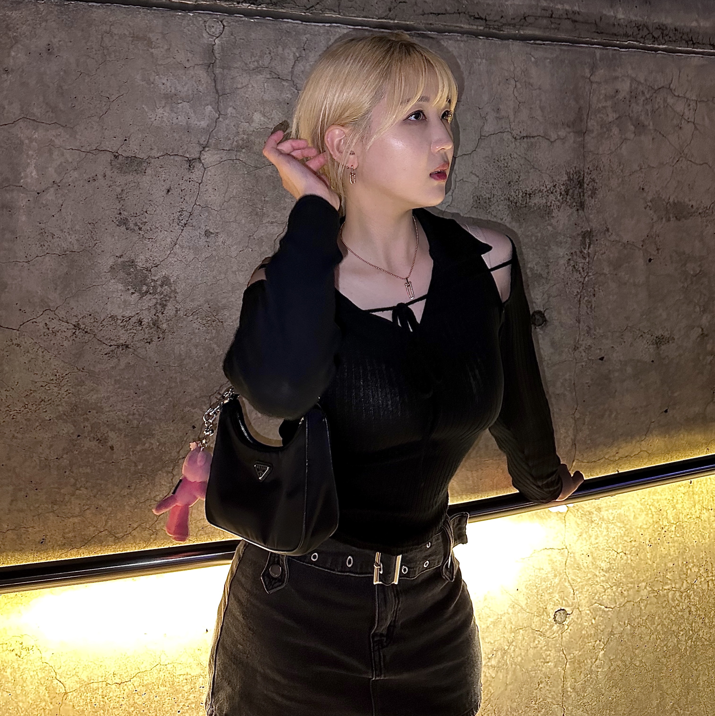 Comfort Piyong Keyring Cotton Candy, Prada Re-Edition 2005 Re-Nylon Shoulder Bag Black 착용 스타일 - 1