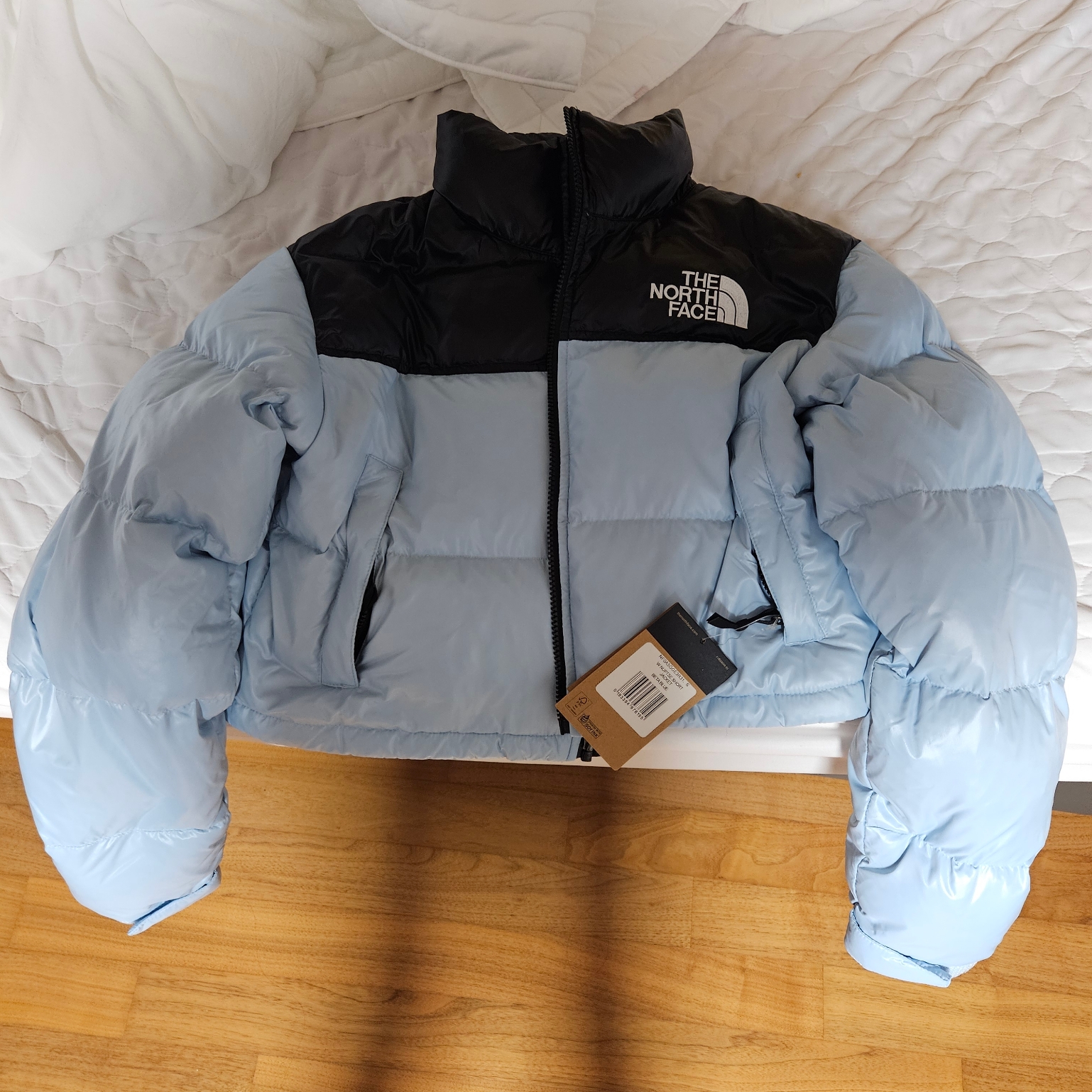 (W) The North Face Nuptse Short Jacket Beta Blue 착용 스타일 - 1